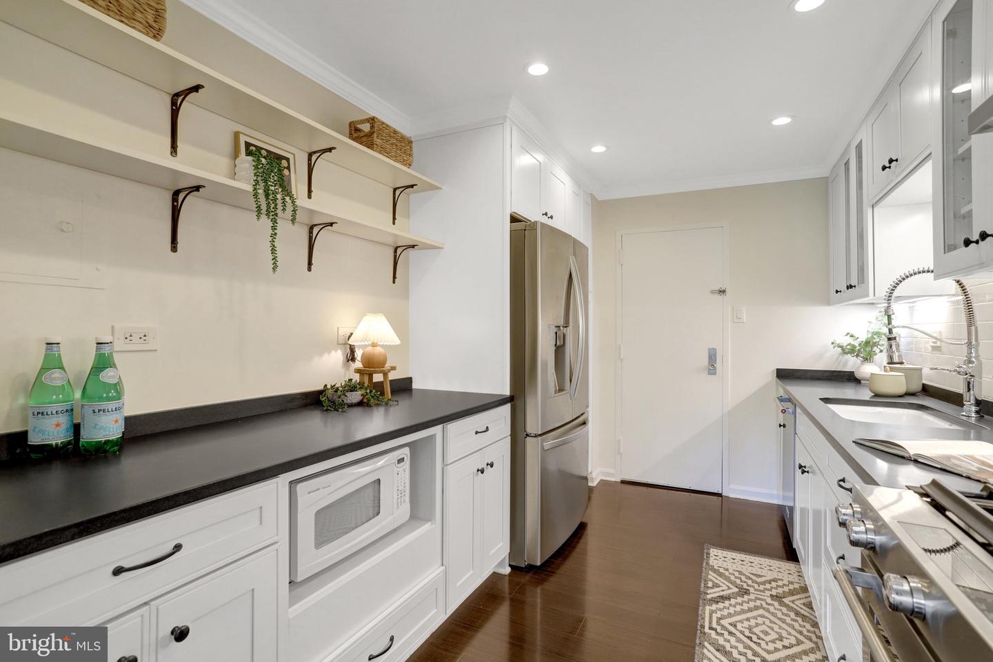 4141 N HENDERSON RD #313, ARLINGTON, Virginia 22203, 1 Bedroom Bedrooms, ,1 BathroomBathrooms,Residential,For sale,4141 N HENDERSON RD #313,VAAR2064534 MLS # VAAR2064534