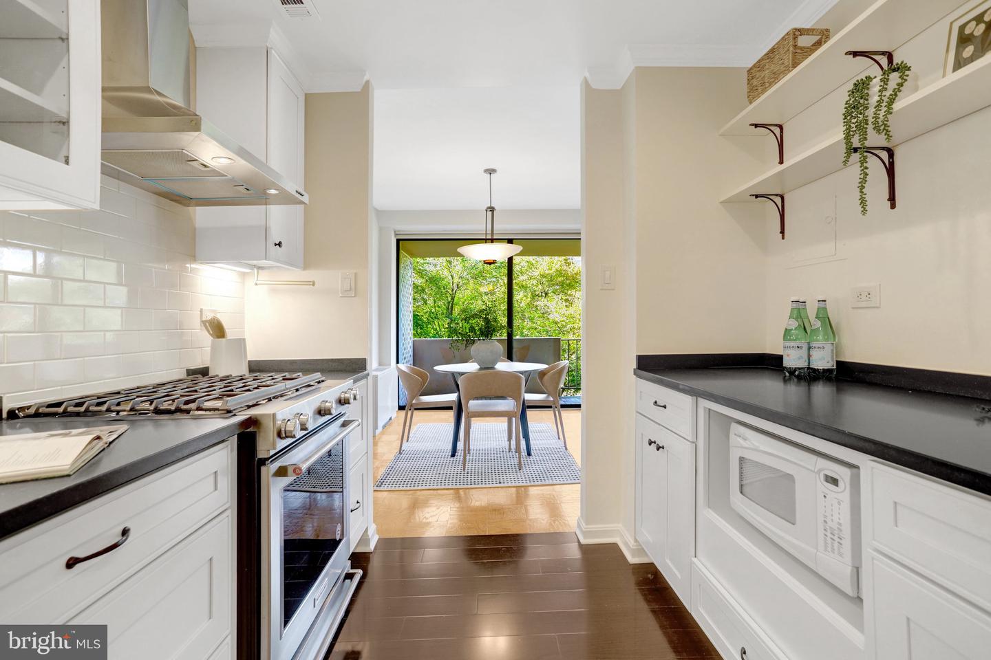 4141 N HENDERSON RD #313, ARLINGTON, Virginia 22203, 1 Bedroom Bedrooms, ,1 BathroomBathrooms,Residential,For sale,4141 N HENDERSON RD #313,VAAR2064534 MLS # VAAR2064534