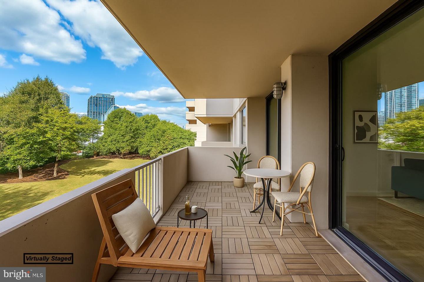 4141 N HENDERSON RD #313, ARLINGTON, Virginia 22203, 1 Bedroom Bedrooms, ,1 BathroomBathrooms,Residential,For sale,4141 N HENDERSON RD #313,VAAR2064534 MLS # VAAR2064534