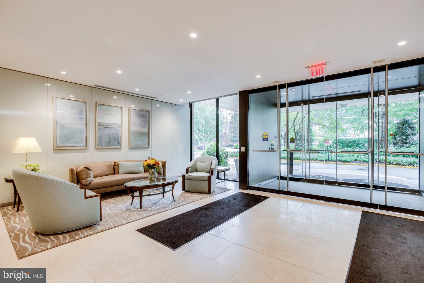 4141 N HENDERSON RD #313, ARLINGTON, Virginia 22203, 1 Bedroom Bedrooms, ,1 BathroomBathrooms,Residential,For sale,4141 N HENDERSON RD #313,VAAR2064534 MLS # VAAR2064534