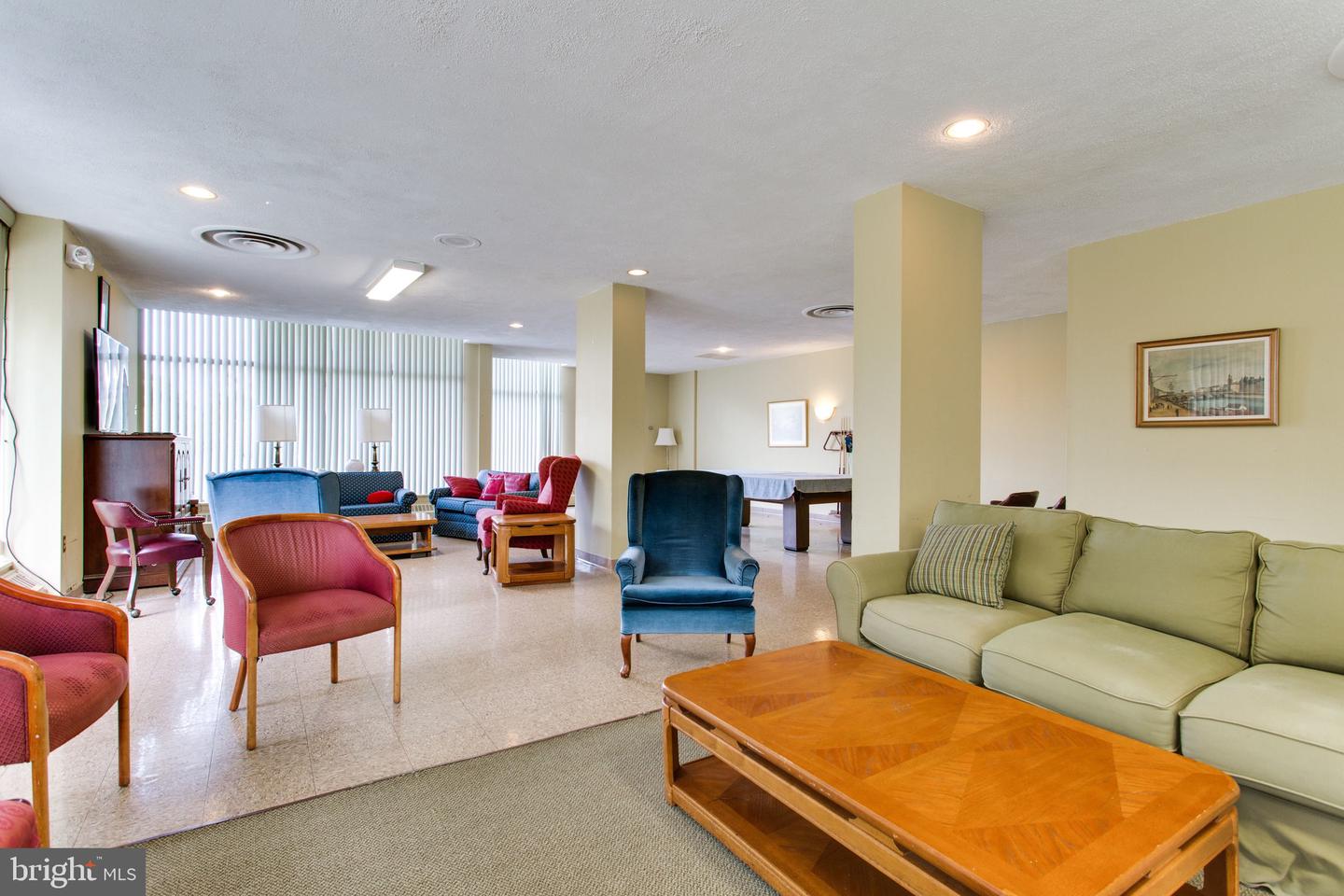 4141 N HENDERSON RD #313, ARLINGTON, Virginia 22203, 1 Bedroom Bedrooms, ,1 BathroomBathrooms,Residential,For sale,4141 N HENDERSON RD #313,VAAR2064534 MLS # VAAR2064534