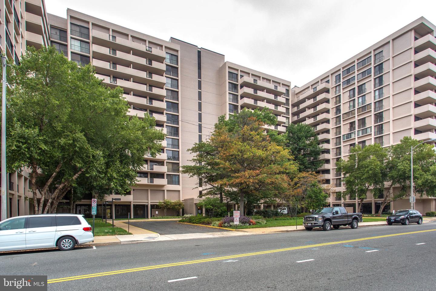 4141 N HENDERSON RD #313, ARLINGTON, Virginia 22203, 1 Bedroom Bedrooms, ,1 BathroomBathrooms,Residential,For sale,4141 N HENDERSON RD #313,VAAR2064534 MLS # VAAR2064534