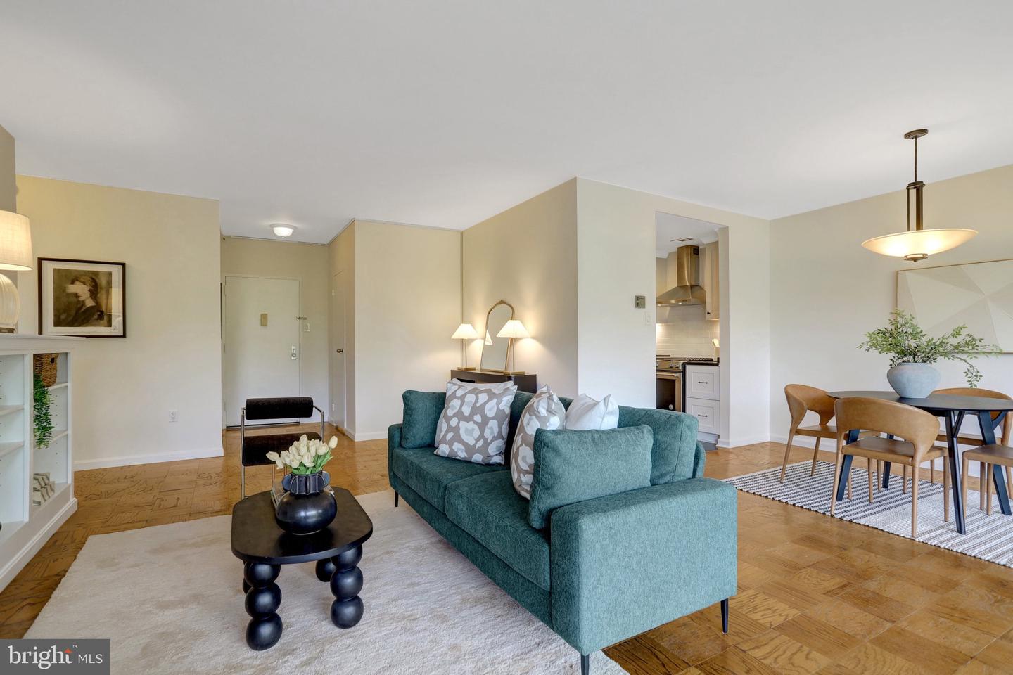 4141 N HENDERSON RD #313, ARLINGTON, Virginia 22203, 1 Bedroom Bedrooms, ,1 BathroomBathrooms,Residential,For sale,4141 N HENDERSON RD #313,VAAR2064534 MLS # VAAR2064534