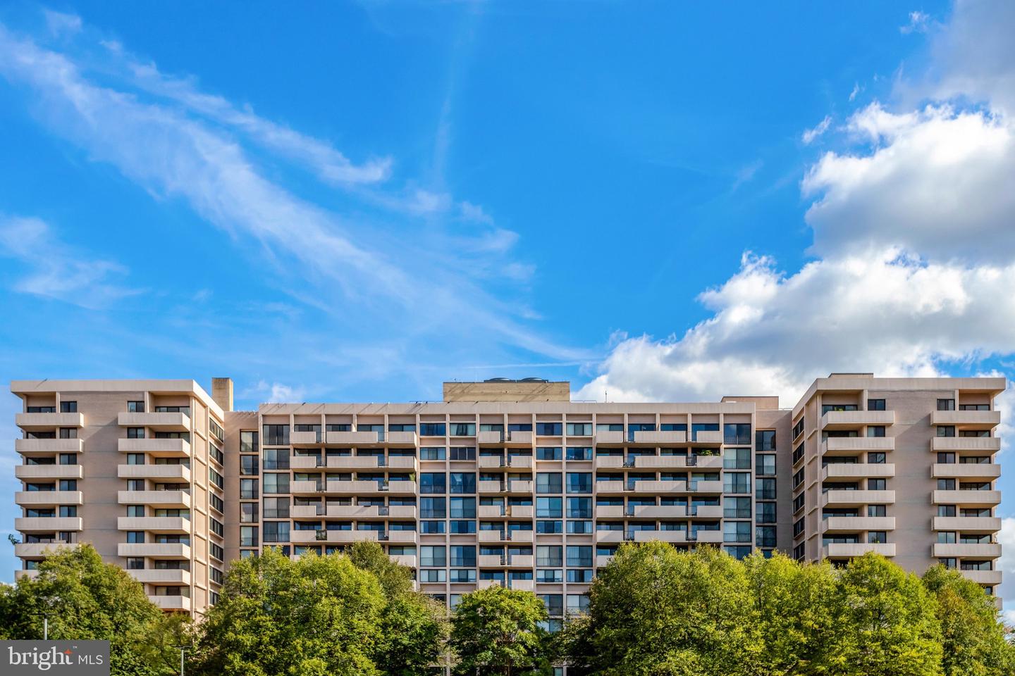 4141 N HENDERSON RD #313, ARLINGTON, Virginia 22203, 1 Bedroom Bedrooms, ,1 BathroomBathrooms,Residential,For sale,4141 N HENDERSON RD #313,VAAR2064534 MLS # VAAR2064534