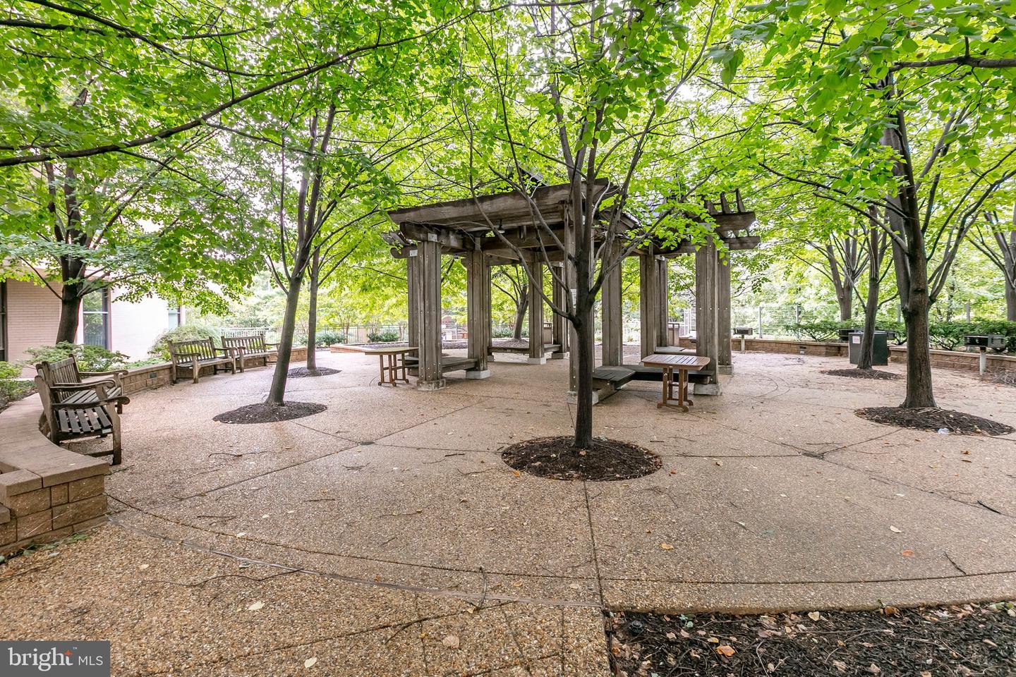 4141 N HENDERSON RD #313, ARLINGTON, Virginia 22203, 1 Bedroom Bedrooms, ,1 BathroomBathrooms,Residential,For sale,4141 N HENDERSON RD #313,VAAR2064534 MLS # VAAR2064534