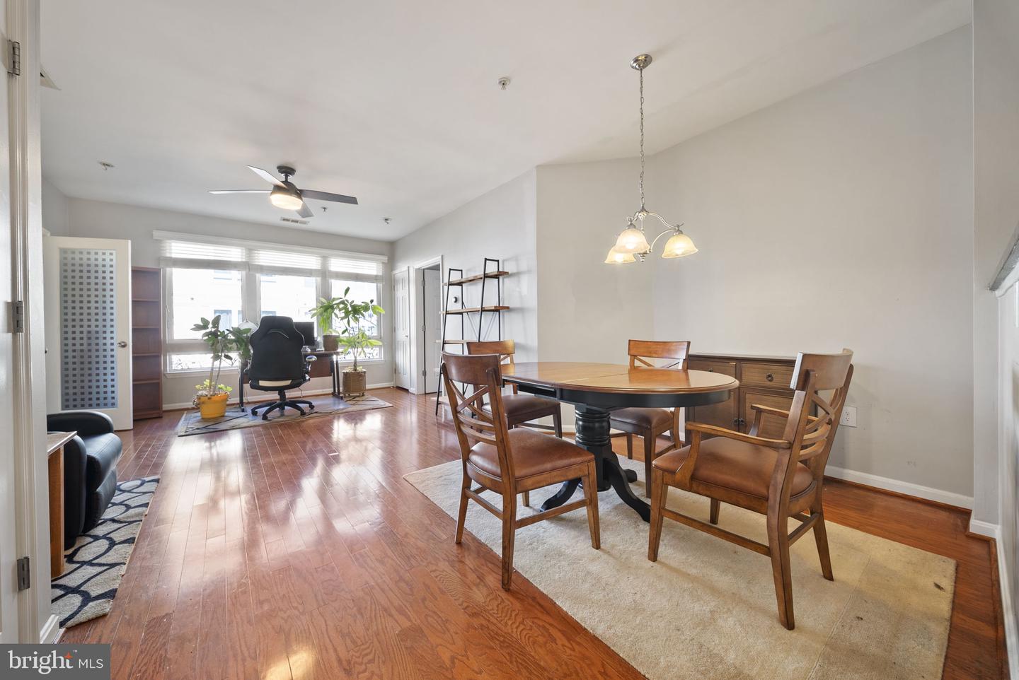 801 S GREENBRIER ST #304, ARLINGTON, Virginia 22204, 1 Bedroom Bedrooms, ,1 BathroomBathrooms,Residential,For sale,801 S GREENBRIER ST #304,VAAR2064538 MLS # VAAR2064538