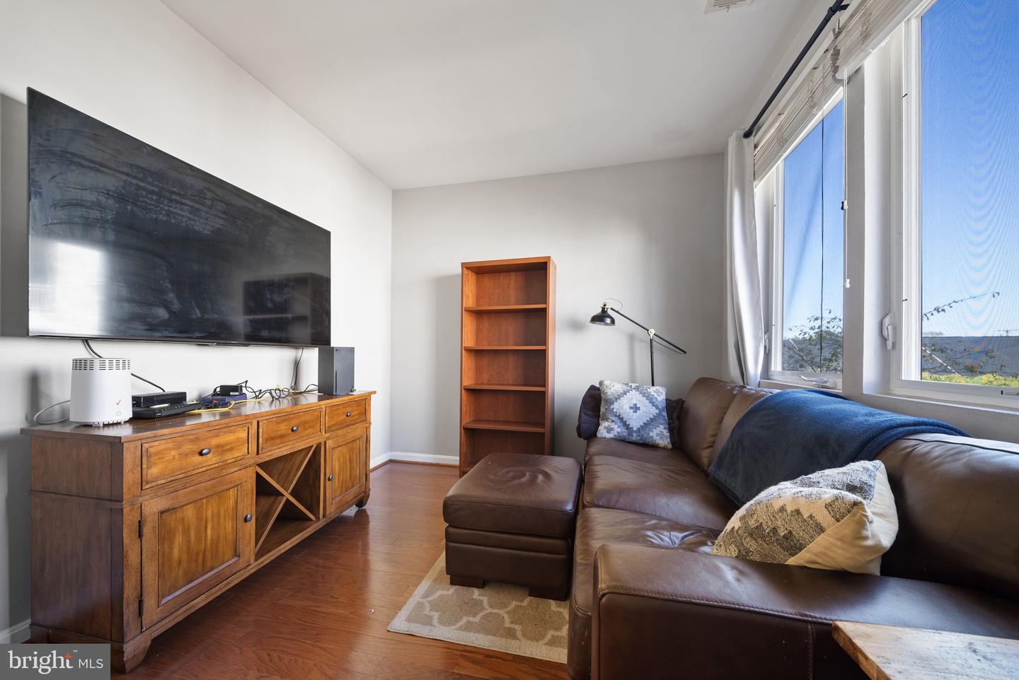 801 S GREENBRIER ST #304, ARLINGTON, Virginia 22204, 1 Bedroom Bedrooms, ,1 BathroomBathrooms,Residential,For sale,801 S GREENBRIER ST #304,VAAR2064538 MLS # VAAR2064538
