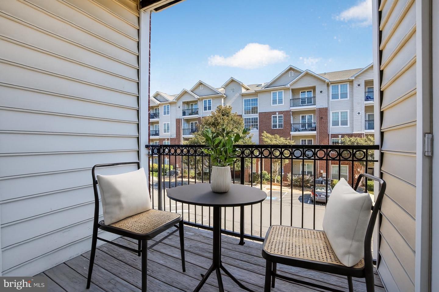 1580 SPRING GATE DR #4205, MCLEAN, Virginia 22102, 1 Bedroom Bedrooms, ,1 BathroomBathrooms,Residential,For sale,1580 SPRING GATE DR #4205,VAFX2272746 MLS # VAFX2272746