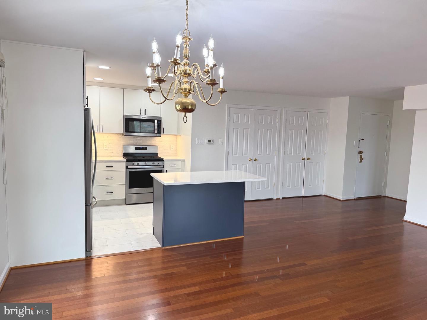 5250 VALLEY FORGE DR #802, ALEXANDRIA, Virginia 22304, 2 Bedrooms Bedrooms, 5 Rooms Rooms,2 BathroomsBathrooms,Residential,For sale,5250 VALLEY FORGE DR #802,VAAX2050524 MLS # VAAX2050524