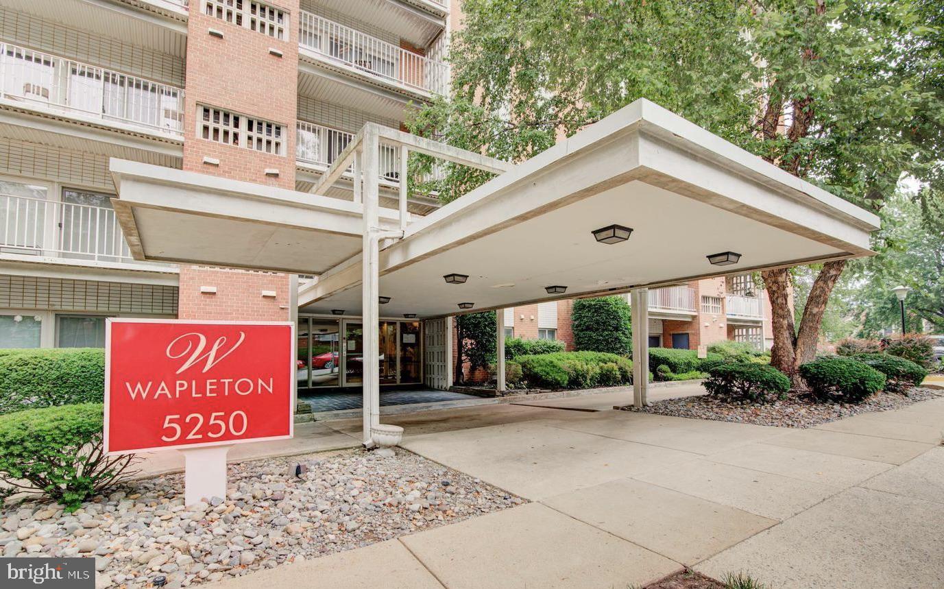 5250 VALLEY FORGE DR #802, ALEXANDRIA, Virginia 22304, 2 Bedrooms Bedrooms, 5 Rooms Rooms,2 BathroomsBathrooms,Residential,For sale,5250 VALLEY FORGE DR #802,VAAX2050524 MLS # VAAX2050524