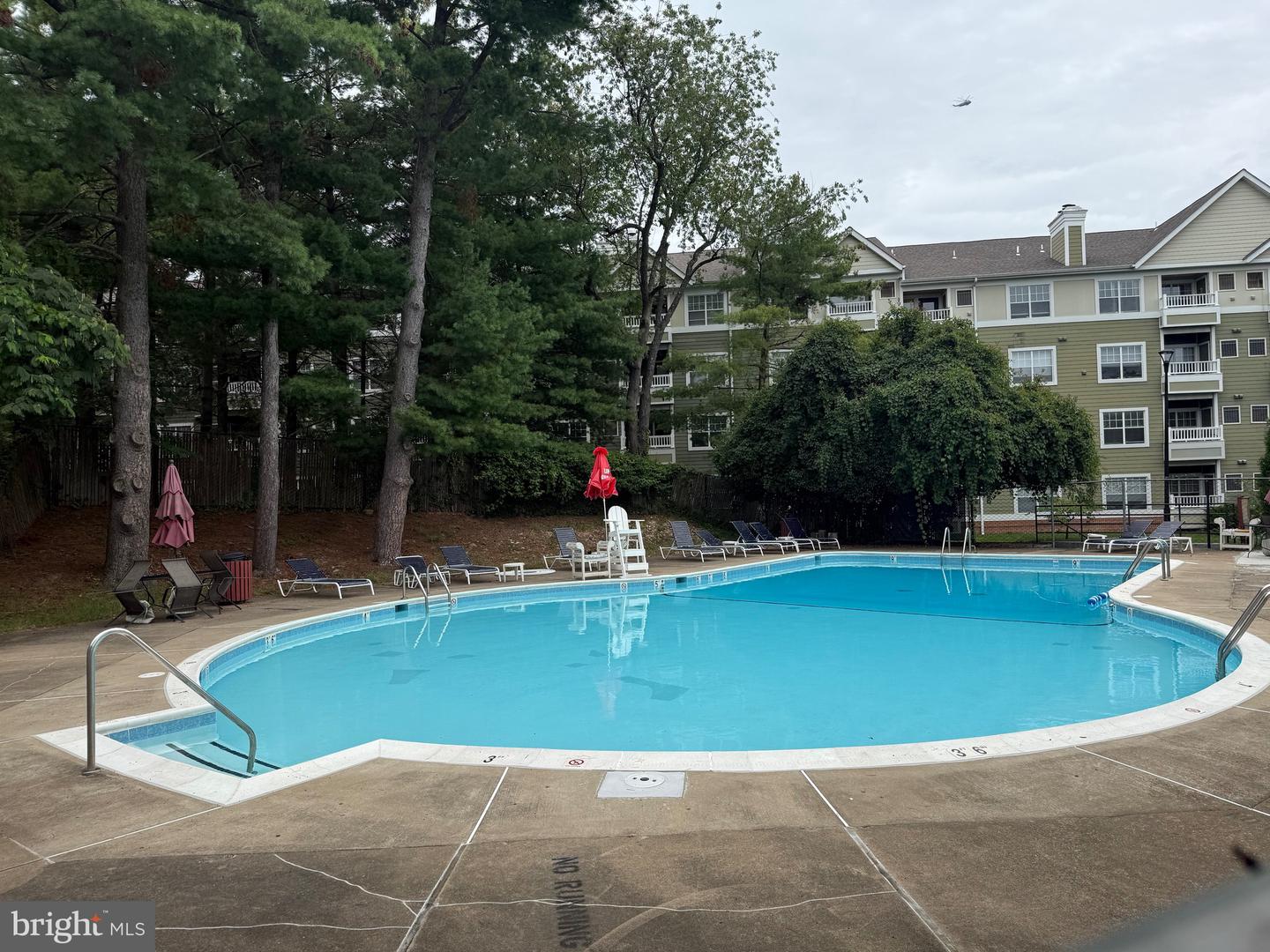 5250 VALLEY FORGE DR #802, ALEXANDRIA, Virginia 22304, 2 Bedrooms Bedrooms, 5 Rooms Rooms,2 BathroomsBathrooms,Residential,For sale,5250 VALLEY FORGE DR #802,VAAX2050524 MLS # VAAX2050524