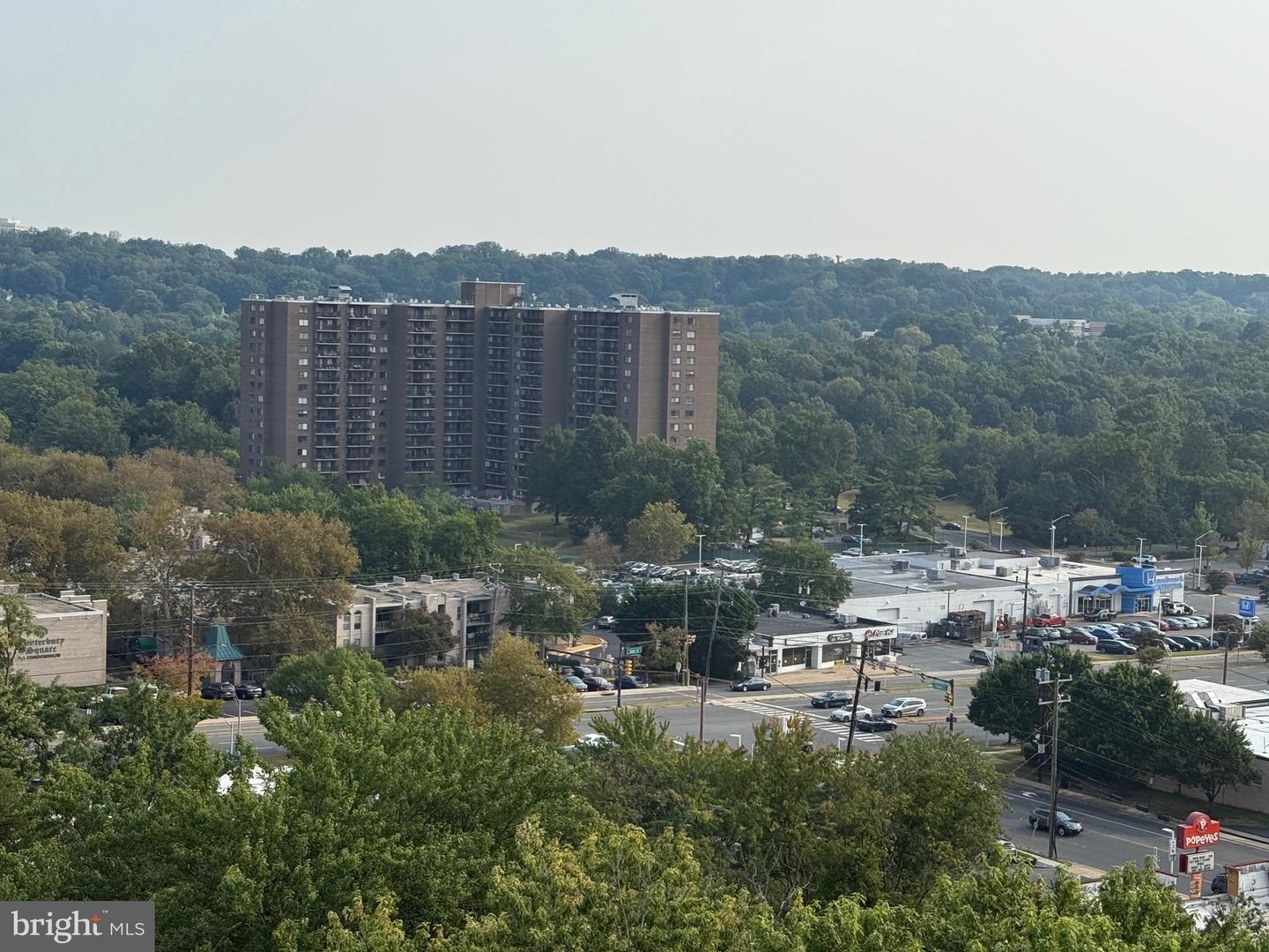 5250 VALLEY FORGE DR #802, ALEXANDRIA, Virginia 22304, 2 Bedrooms Bedrooms, 5 Rooms Rooms,2 BathroomsBathrooms,Residential,For sale,5250 VALLEY FORGE DR #802,VAAX2050524 MLS # VAAX2050524