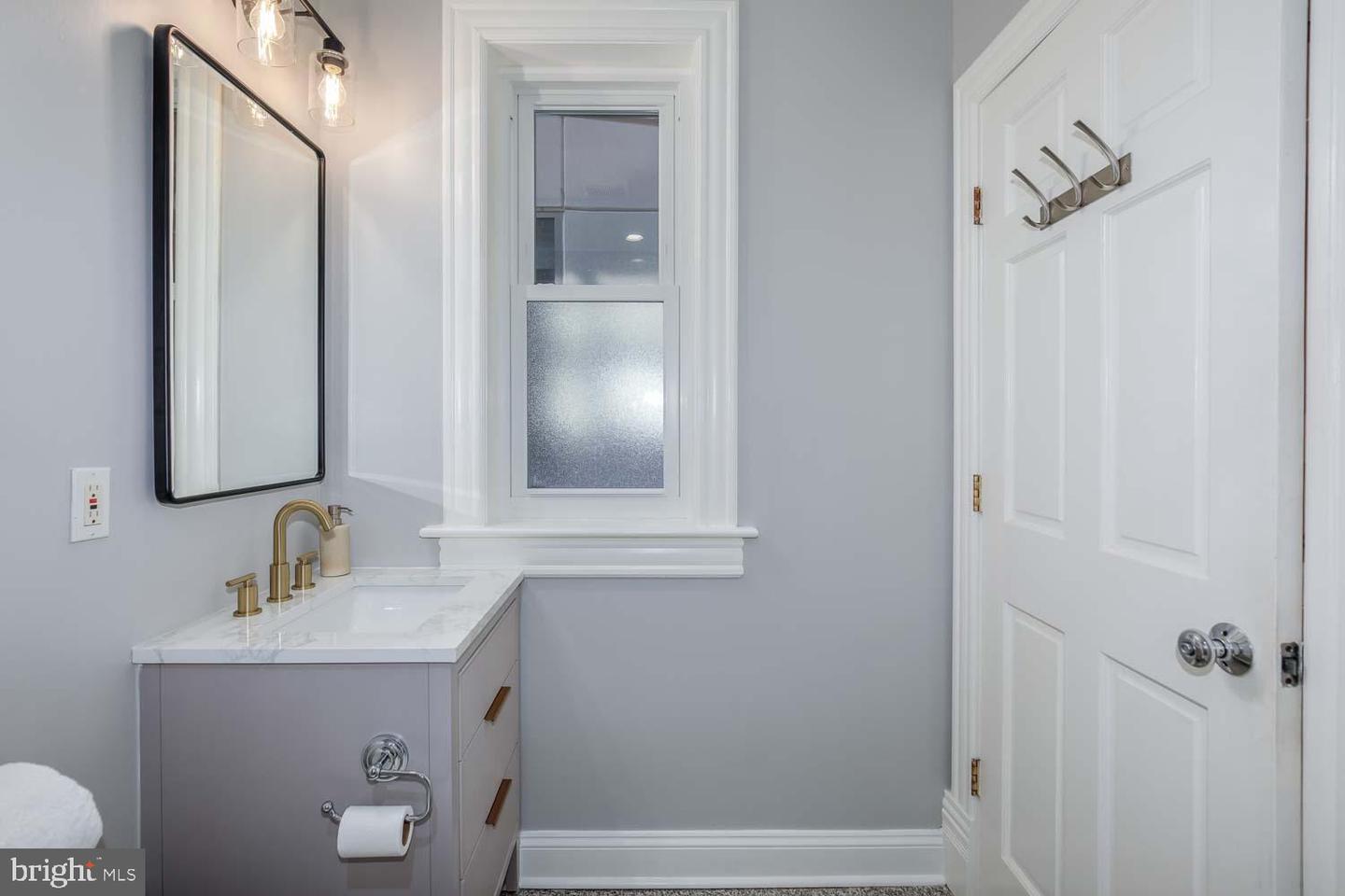 1212 M ST NW #401, WASHINGTON, District Of Columbia 20005, 1 Bedroom Bedrooms, ,1 BathroomBathrooms,Residential,For sale,1212 M ST NW #401,DCDC2225610 MLS # DCDC2225610