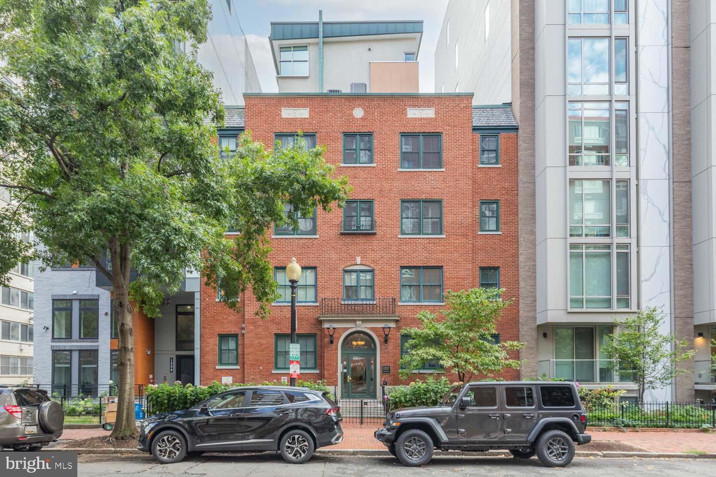 1212 M ST NW #401, WASHINGTON, District Of Columbia 20005, 1 Bedroom Bedrooms, ,1 BathroomBathrooms,Residential,For sale,1212 M ST NW #401,DCDC2225610 MLS # DCDC2225610