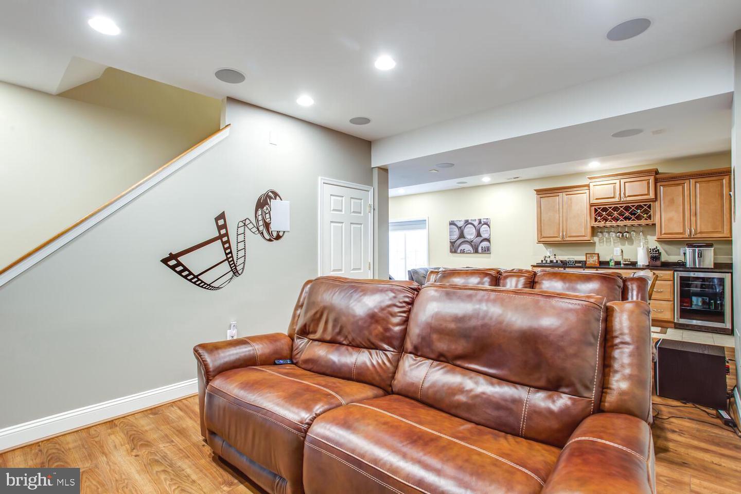 3403 LOGSTONE DR, TRIANGLE, Virginia 22172, 4 Bedrooms Bedrooms, ,3 BathroomsBathrooms,Residential,For sale,3403 LOGSTONE DR,VAPW2105366 MLS # VAPW2105366