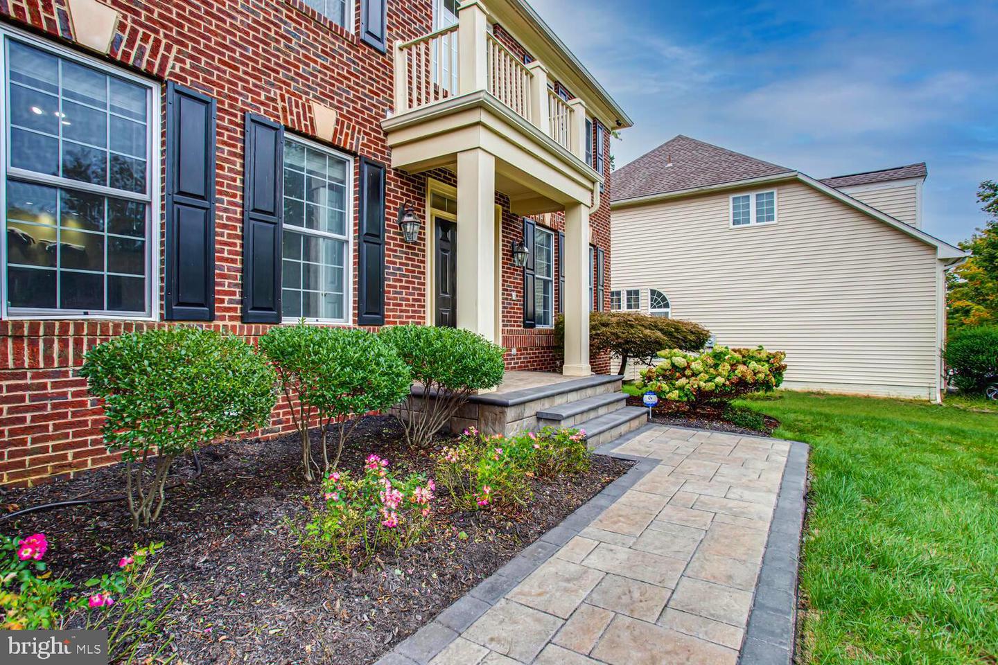 3403 LOGSTONE DR, TRIANGLE, Virginia 22172, 4 Bedrooms Bedrooms, ,3 BathroomsBathrooms,Residential,For sale,3403 LOGSTONE DR,VAPW2105366 MLS # VAPW2105366