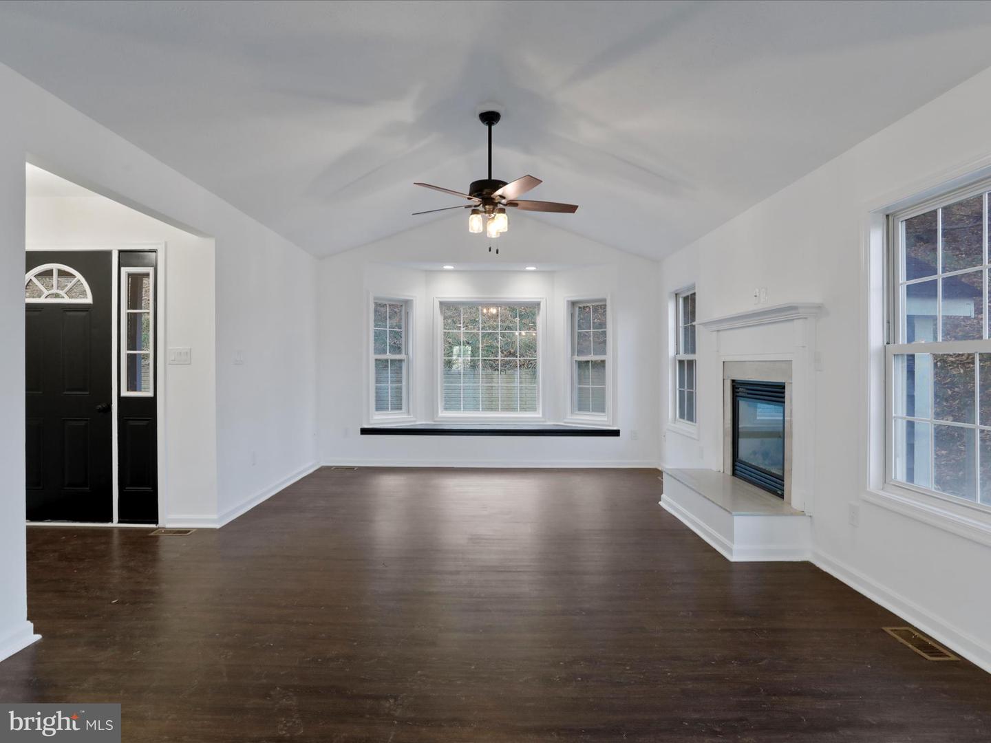 689 WINDY WAY, FRONT ROYAL, Virginia 22630, 3 Bedrooms Bedrooms, ,2 BathroomsBathrooms,Residential,For sale,689 WINDY WAY,VAWR2012476 MLS # VAWR2012476