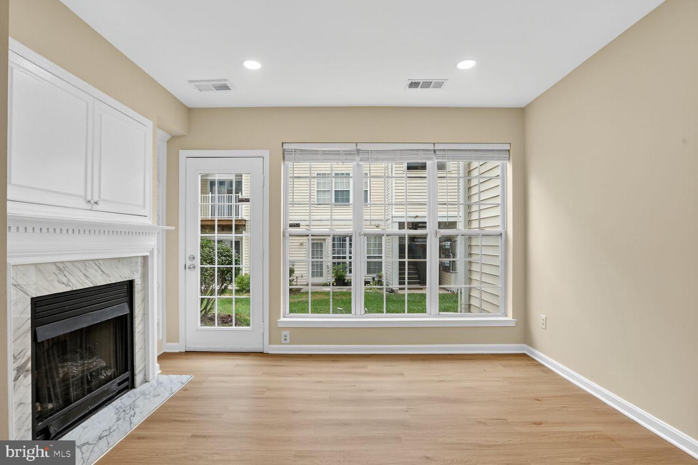 2492 QUICK ST #103, HERNDON, Virginia 20171, 2 Bedrooms Bedrooms, 11 Rooms Rooms,2 BathroomsBathrooms,Residential,For sale,2492 QUICK ST #103,VAFX2272670 MLS # VAFX2272670