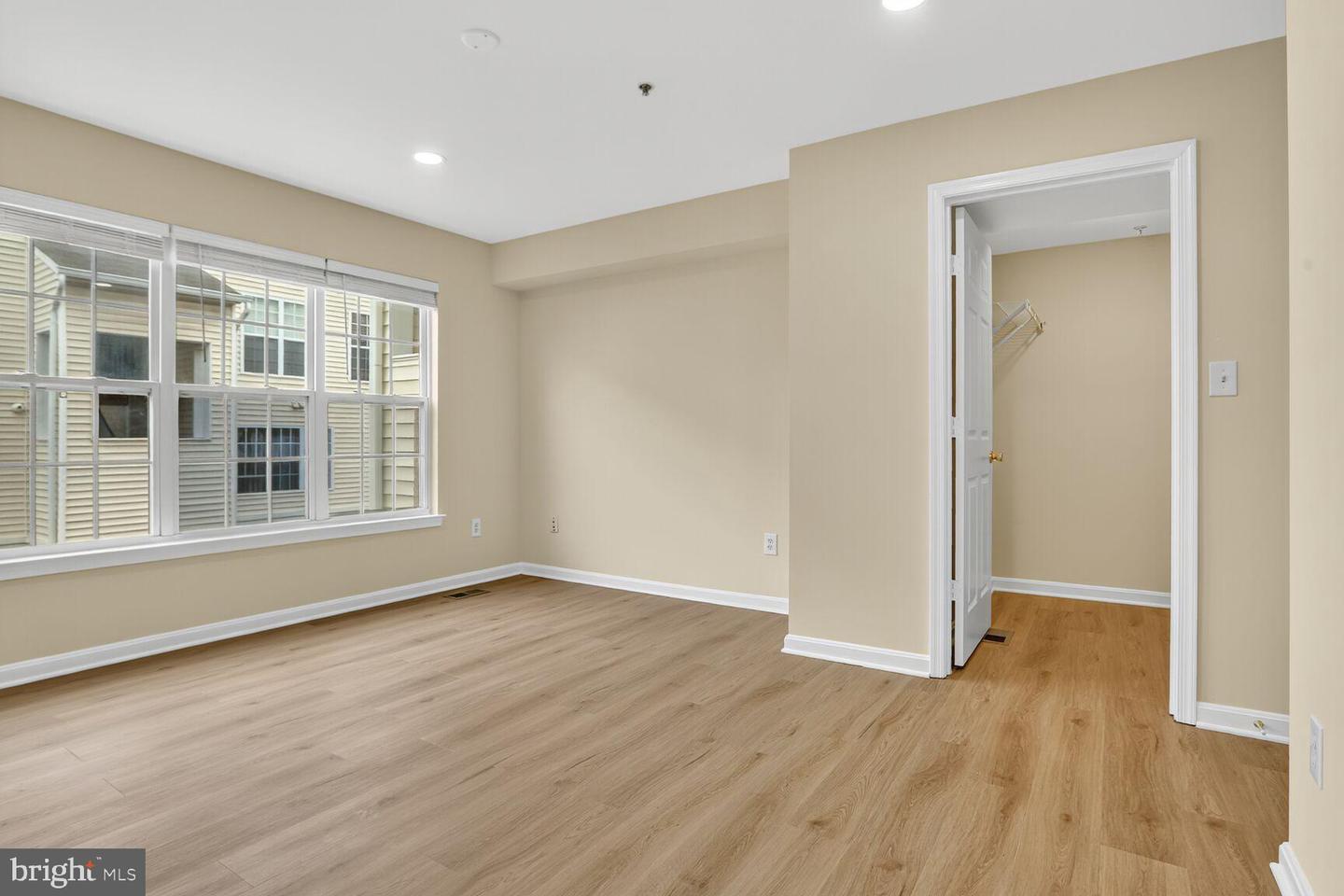 2492 QUICK ST #103, HERNDON, Virginia 20171, 2 Bedrooms Bedrooms, 11 Rooms Rooms,2 BathroomsBathrooms,Residential,For sale,2492 QUICK ST #103,VAFX2272670 MLS # VAFX2272670