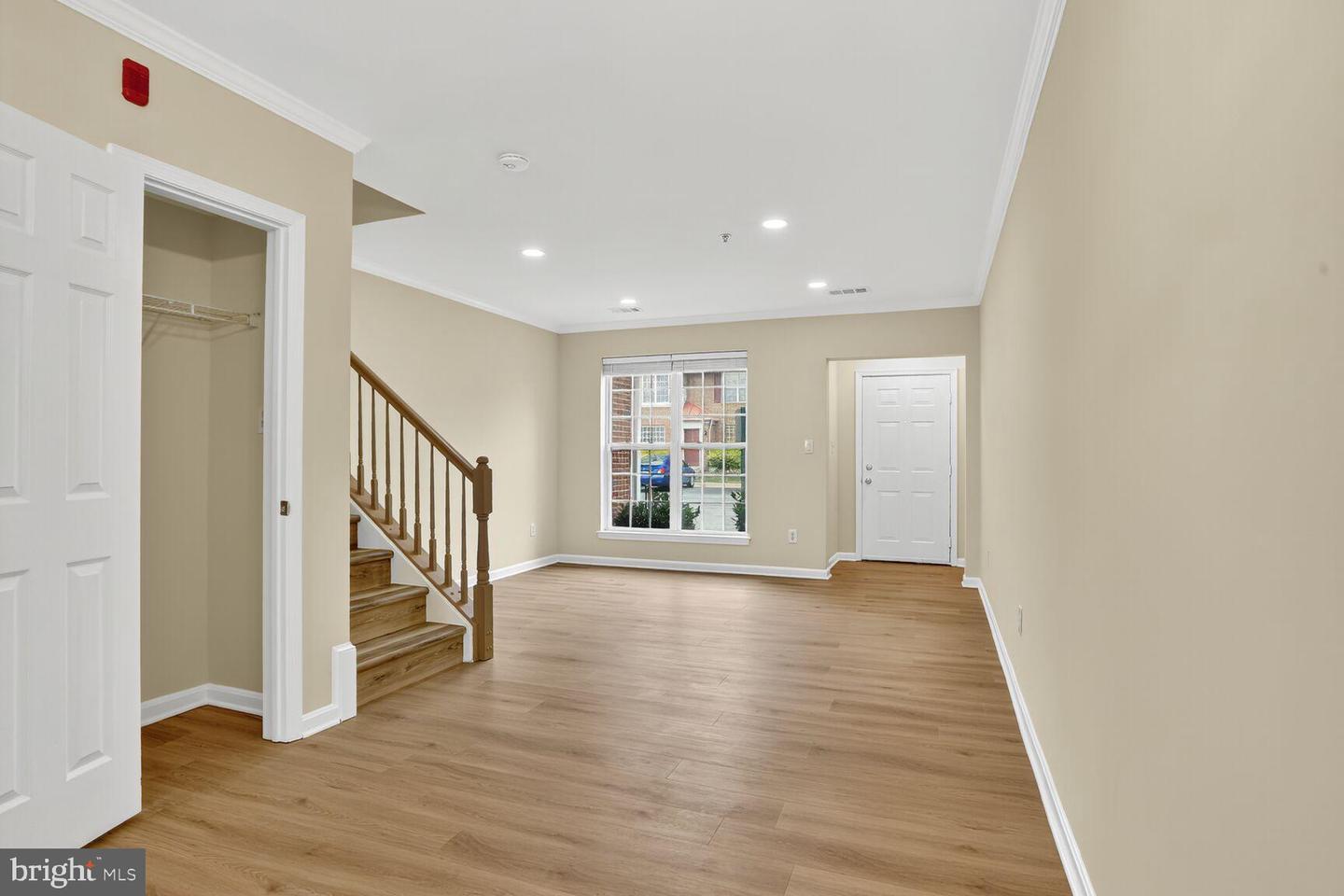 2492 QUICK ST #103, HERNDON, Virginia 20171, 2 Bedrooms Bedrooms, 11 Rooms Rooms,2 BathroomsBathrooms,Residential,For sale,2492 QUICK ST #103,VAFX2272670 MLS # VAFX2272670