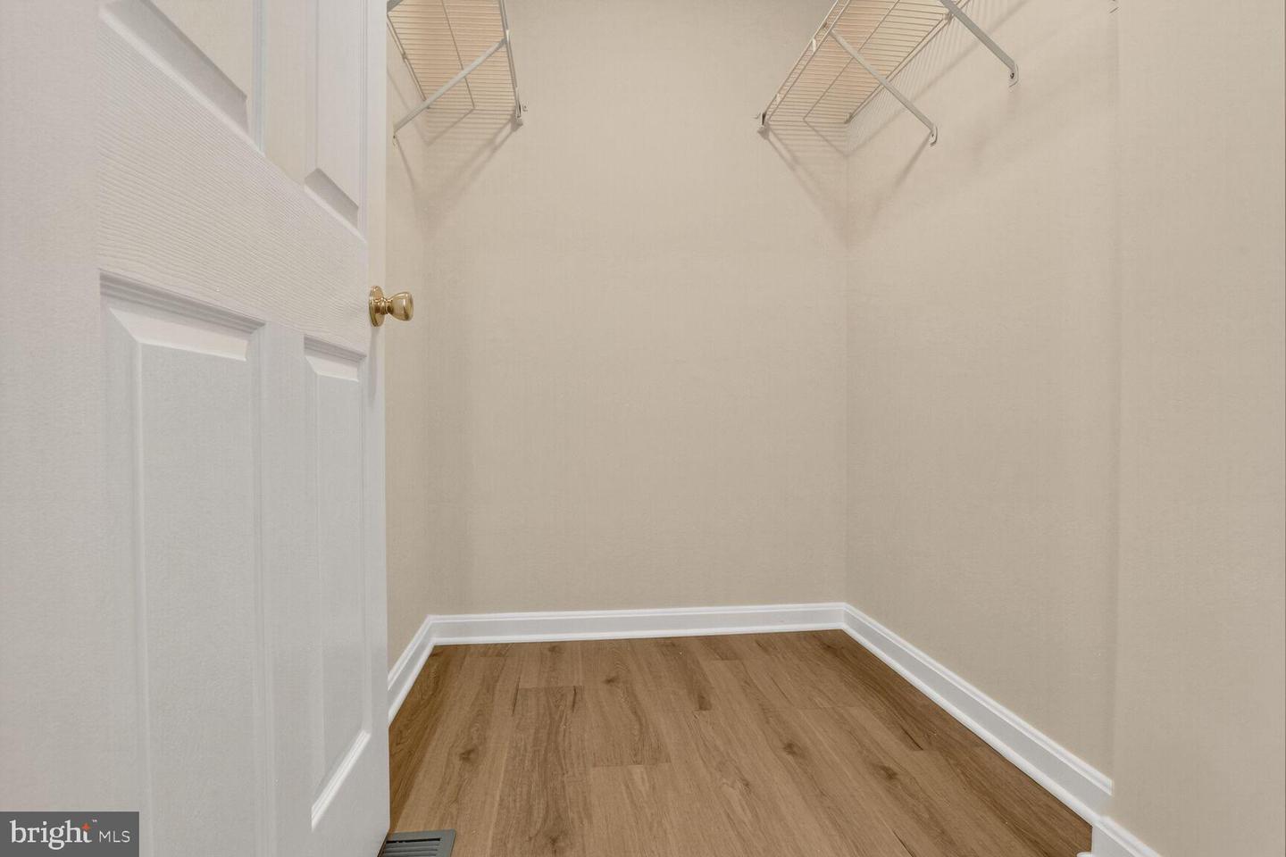 2492 QUICK ST #103, HERNDON, Virginia 20171, 2 Bedrooms Bedrooms, 11 Rooms Rooms,2 BathroomsBathrooms,Residential,For sale,2492 QUICK ST #103,VAFX2272670 MLS # VAFX2272670