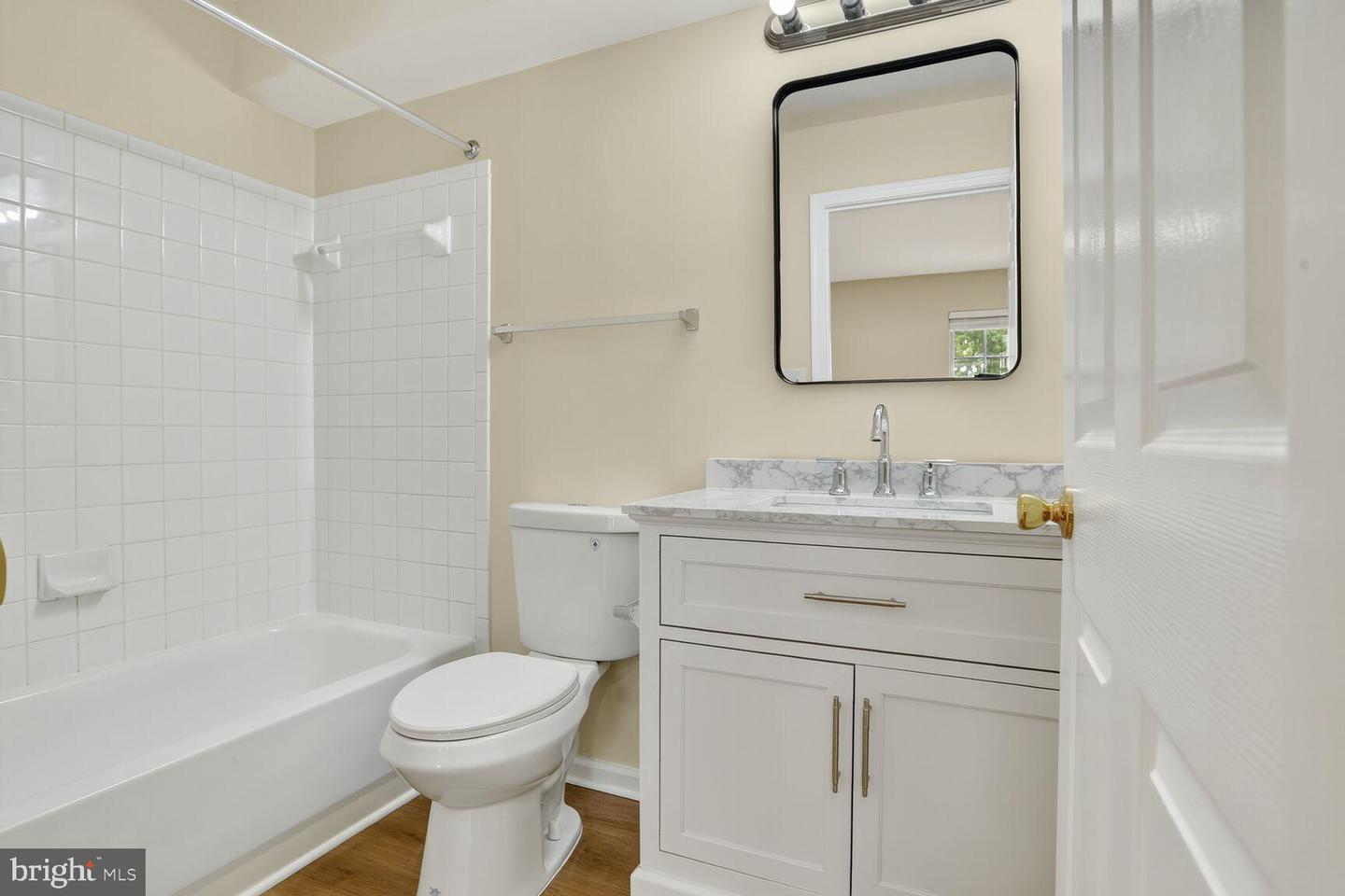 2492 QUICK ST #103, HERNDON, Virginia 20171, 2 Bedrooms Bedrooms, 11 Rooms Rooms,2 BathroomsBathrooms,Residential,For sale,2492 QUICK ST #103,VAFX2272670 MLS # VAFX2272670