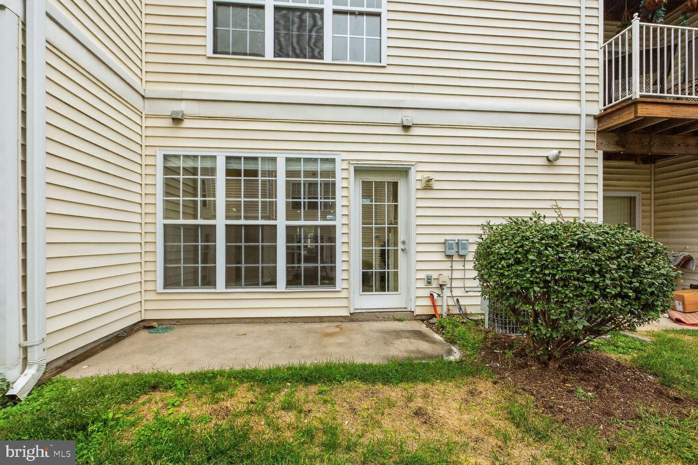 2492 QUICK ST #103, HERNDON, Virginia 20171, 2 Bedrooms Bedrooms, 11 Rooms Rooms,2 BathroomsBathrooms,Residential,For sale,2492 QUICK ST #103,VAFX2272670 MLS # VAFX2272670