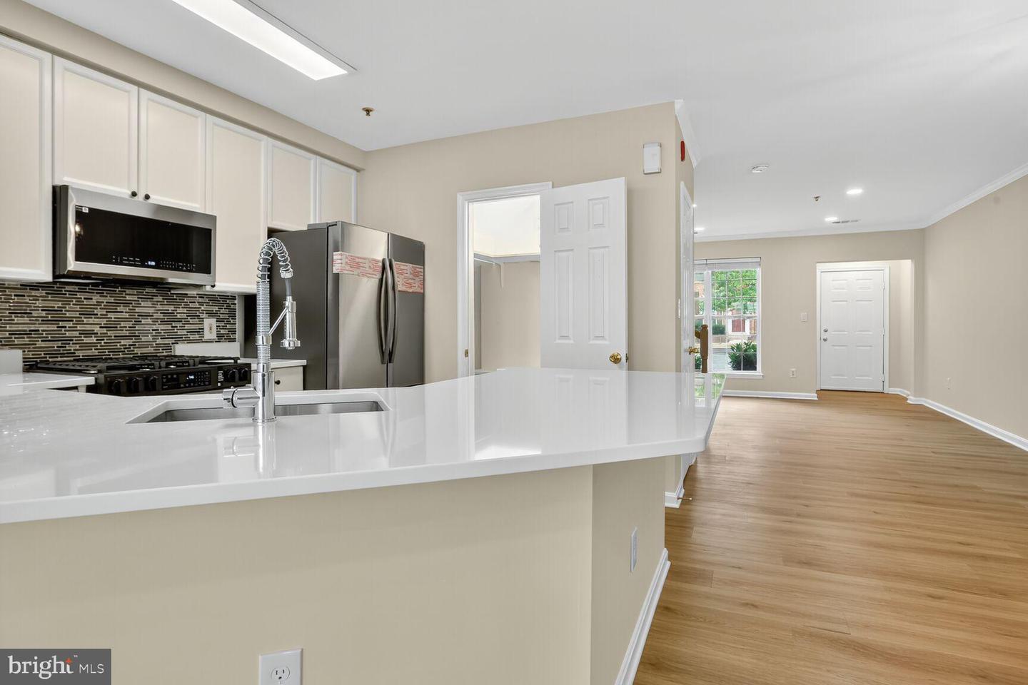 2492 QUICK ST #103, HERNDON, Virginia 20171, 2 Bedrooms Bedrooms, 11 Rooms Rooms,2 BathroomsBathrooms,Residential,For sale,2492 QUICK ST #103,VAFX2272670 MLS # VAFX2272670