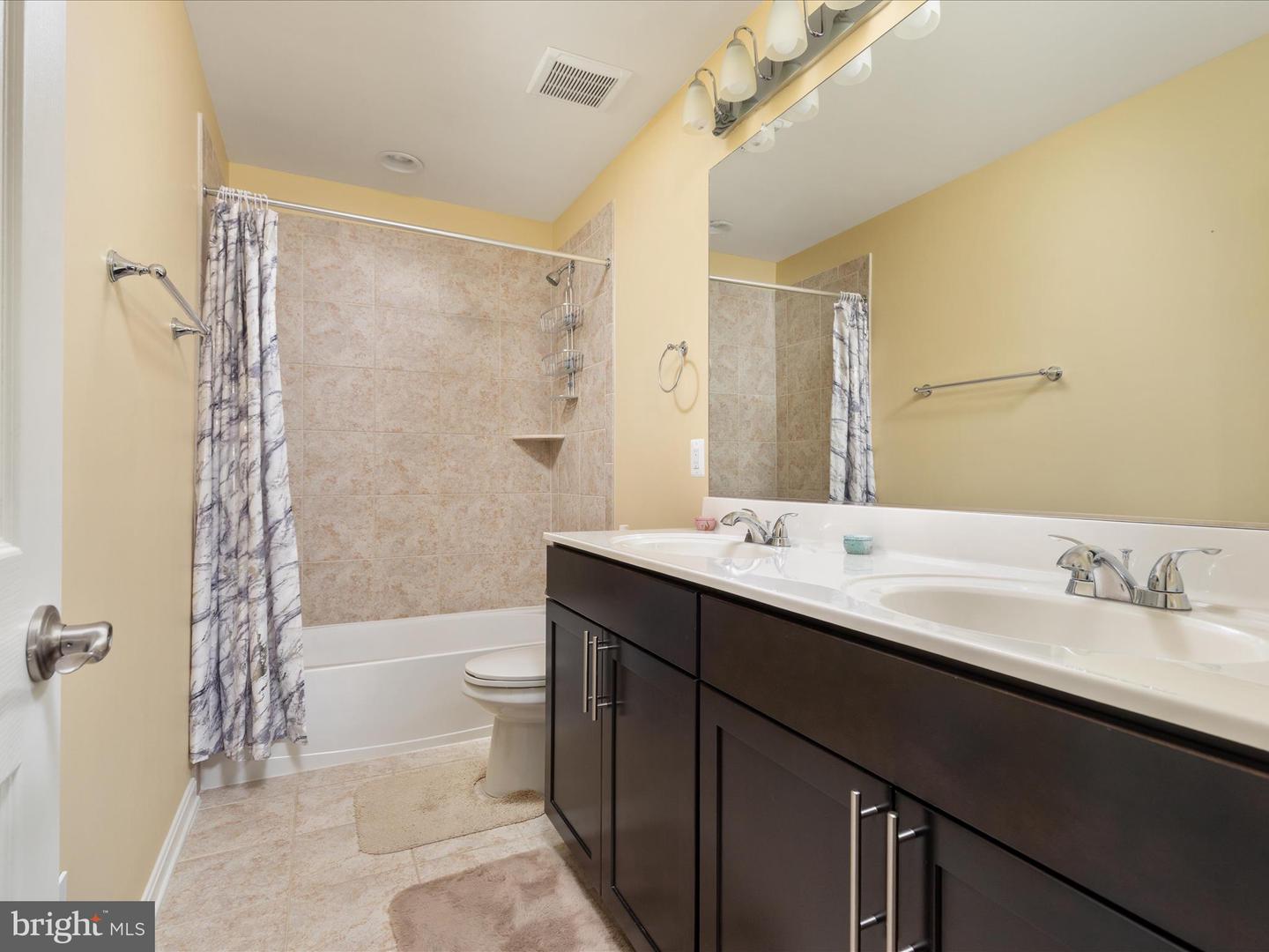 110 RADFORD CT, STEPHENS CITY, Virginia 22655, 4 Bedrooms Bedrooms, 9 Rooms Rooms,2 BathroomsBathrooms,Residential,For sale,110 RADFORD CT,VAFV2037208 MLS # VAFV2037208