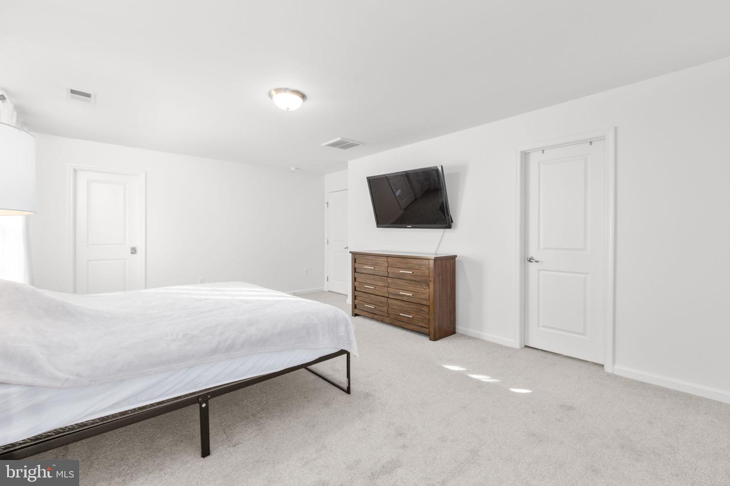 9523 FALL HAVEN RD, FREDERICKSBURG, Virginia 22407, 4 Bedrooms Bedrooms, ,2 BathroomsBathrooms,Residential,For sale,9523 FALL HAVEN RD,VASP2036690 MLS # VASP2036690