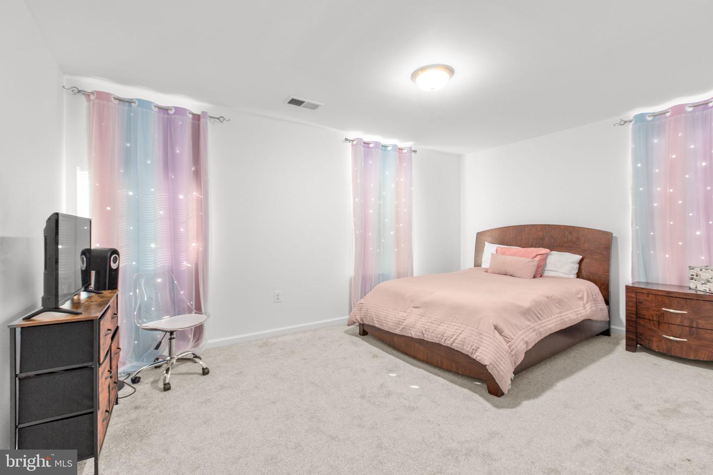 9523 FALL HAVEN RD, FREDERICKSBURG, Virginia 22407, 4 Bedrooms Bedrooms, ,2 BathroomsBathrooms,Residential,For sale,9523 FALL HAVEN RD,VASP2036690 MLS # VASP2036690