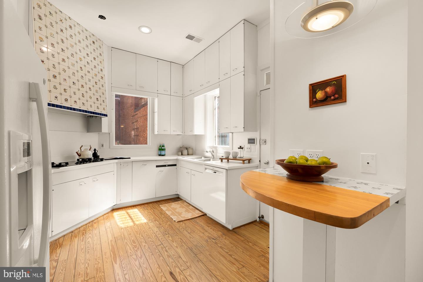 1910 S ST NW, WASHINGTON, District Of Columbia 20009, 8 Bedrooms Bedrooms, ,3 BathroomsBathrooms,Residential,For sale,1910 S ST NW,DCDC2225560 MLS # DCDC2225560