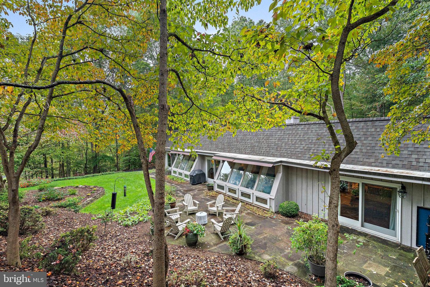 9706 BEACH MILL RD, GREAT FALLS, Virginia 22066, 4 Bedrooms Bedrooms, ,2 BathroomsBathrooms,Residential,For sale,9706 BEACH MILL RD,VAFX2272764 MLS # VAFX2272764