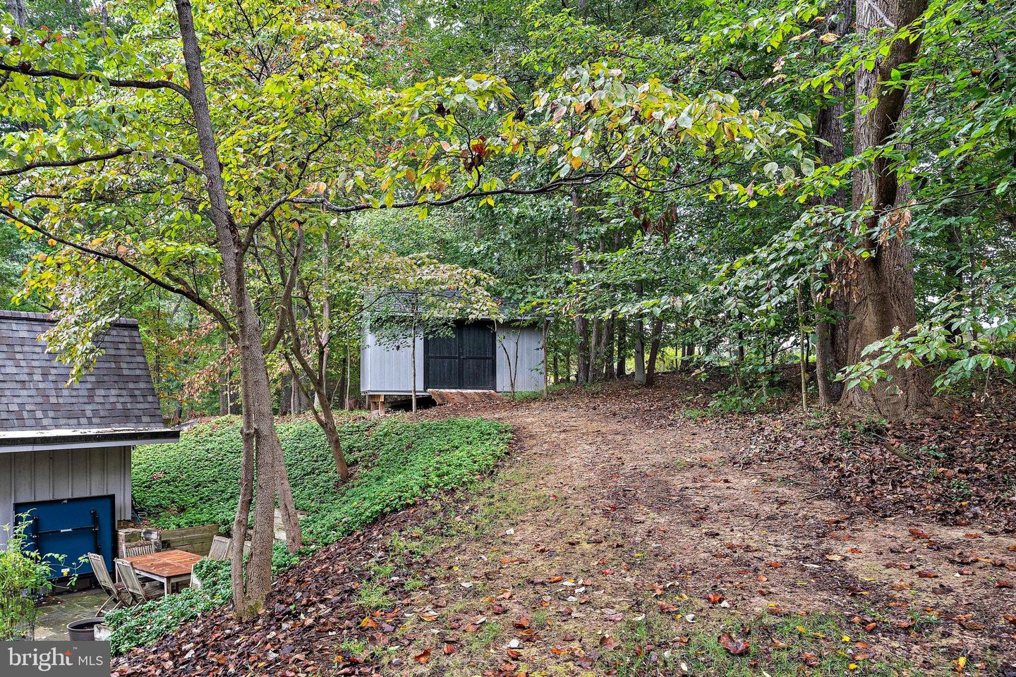 9706 BEACH MILL RD, GREAT FALLS, Virginia 22066, 4 Bedrooms Bedrooms, ,2 BathroomsBathrooms,Residential,For sale,9706 BEACH MILL RD,VAFX2272764 MLS # VAFX2272764