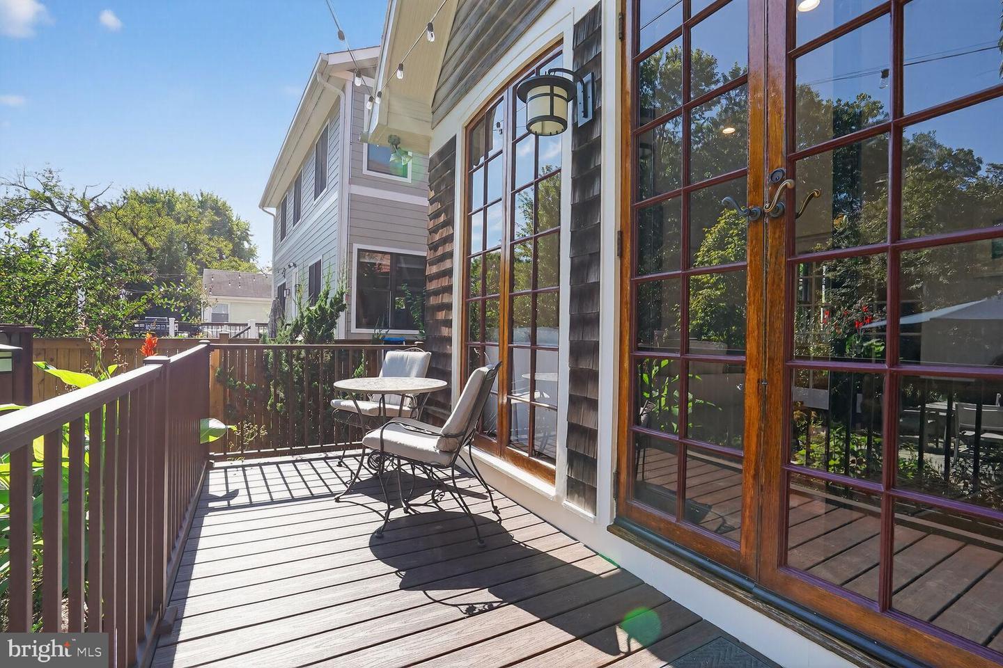 2515 N JEFFERSON ST N, ARLINGTON, Virginia 22207, 5 Bedrooms Bedrooms, ,4 BathroomsBathrooms,Residential,For sale,2515 N JEFFERSON ST N,VAAR2064558 MLS # VAAR2064558