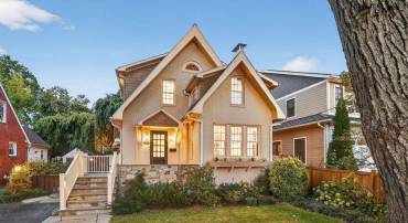 2515 N JEFFERSON ST N, ARLINGTON, Virginia 22207, 5 Bedrooms Bedrooms, ,4 BathroomsBathrooms,Residential,For sale,2515 N JEFFERSON ST N,VAAR2064558 MLS # VAAR2064558