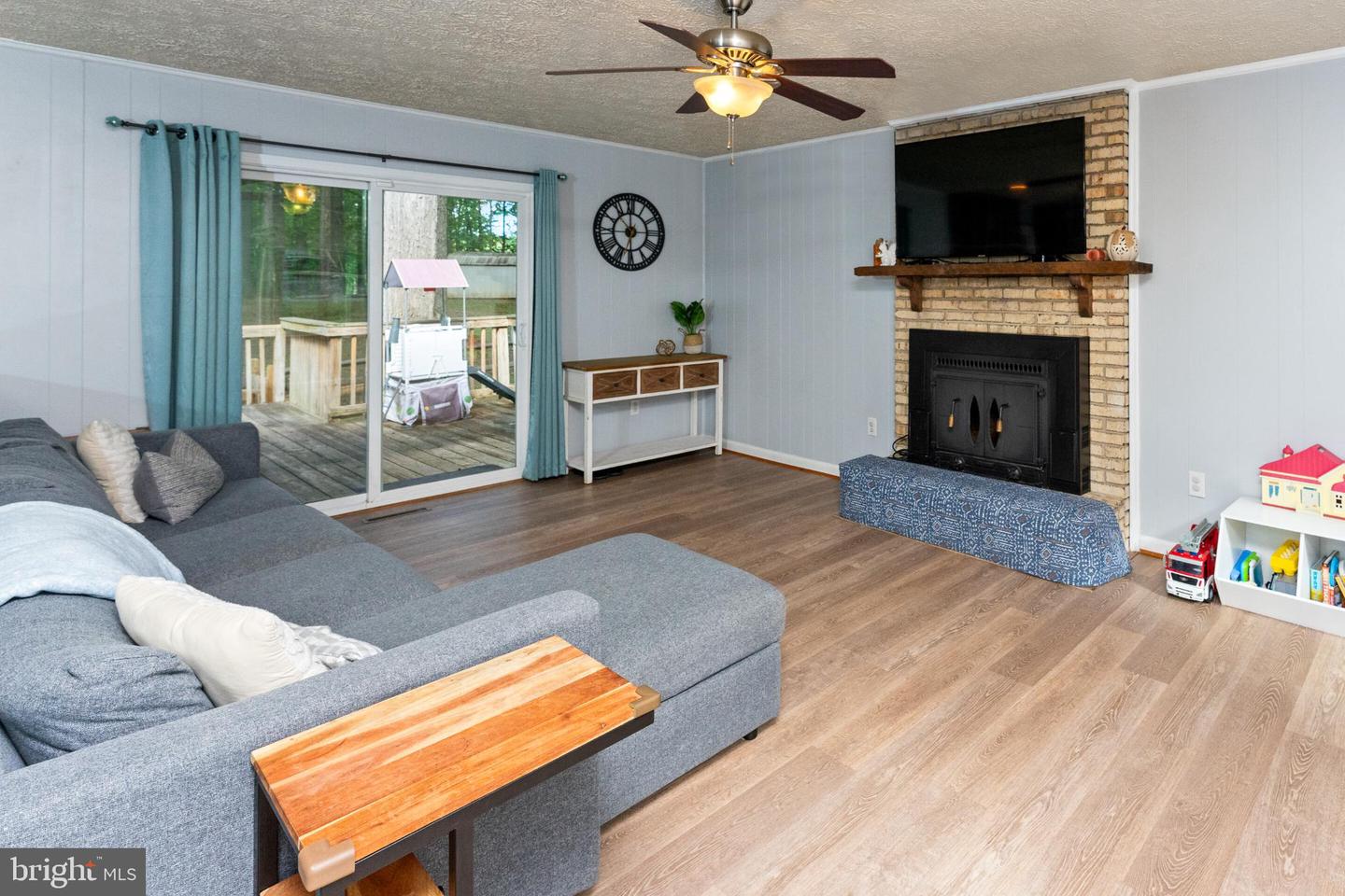 13 CARTER LN, STAFFORD, Virginia 22556, 4 Bedrooms Bedrooms, 12 Rooms Rooms,2 BathroomsBathrooms,Residential,For sale,13 CARTER LN,VAST2043286 MLS # VAST2043286
