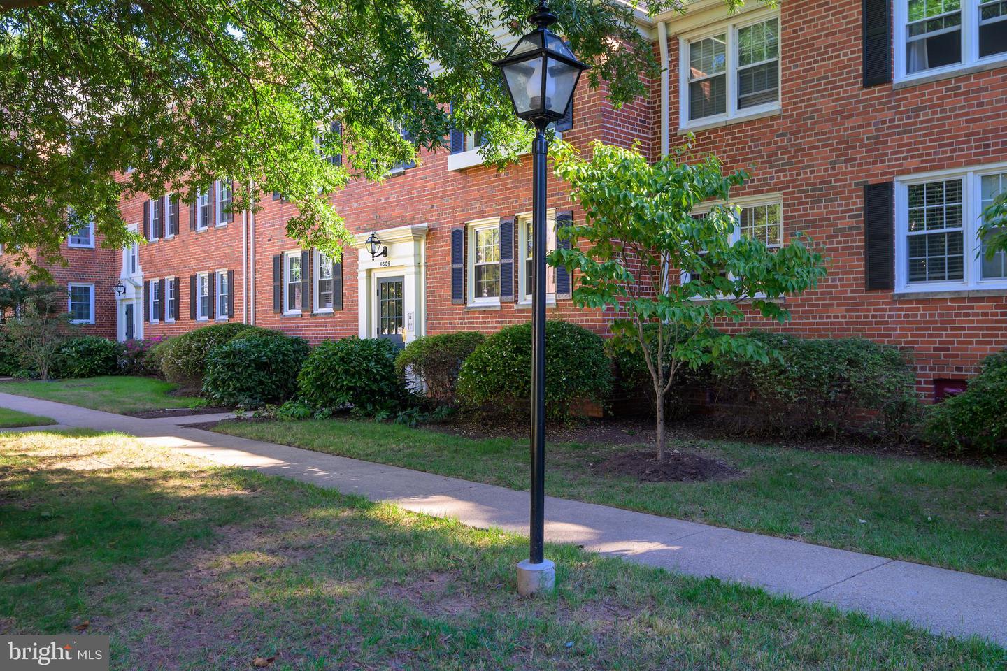 6509 POTOMAC AVE #A2, ALEXANDRIA, Virginia 22307, 1 Bedroom Bedrooms, ,1 BathroomBathrooms,Residential,For sale,6509 POTOMAC AVE #A2,VAFX2272880 MLS # VAFX2272880 6509 POTOMAC AVE #A2, ALEXANDRIA, Virginia 22307, 1 Bedroom Bedrooms, ,1 BathroomBathrooms,Residential,For sale,6509 POTOMAC AVE #A2,VAFX2272880 MLS # VAFX2272880