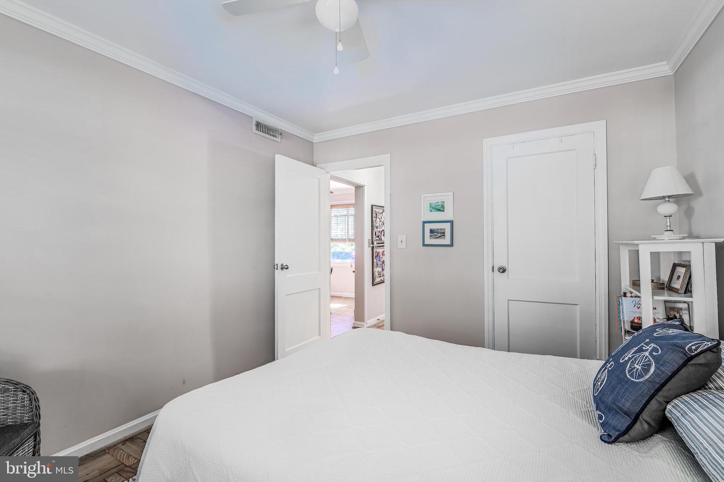 6509 POTOMAC AVE #A2, ALEXANDRIA, Virginia 22307, 1 Bedroom Bedrooms, ,1 BathroomBathrooms,Residential,For sale,6509 POTOMAC AVE #A2,VAFX2272880 MLS # VAFX2272880 6509 POTOMAC AVE #A2, ALEXANDRIA, Virginia 22307, 1 Bedroom Bedrooms, ,1 BathroomBathrooms,Residential,For sale,6509 POTOMAC AVE #A2,VAFX2272880 MLS # VAFX2272880