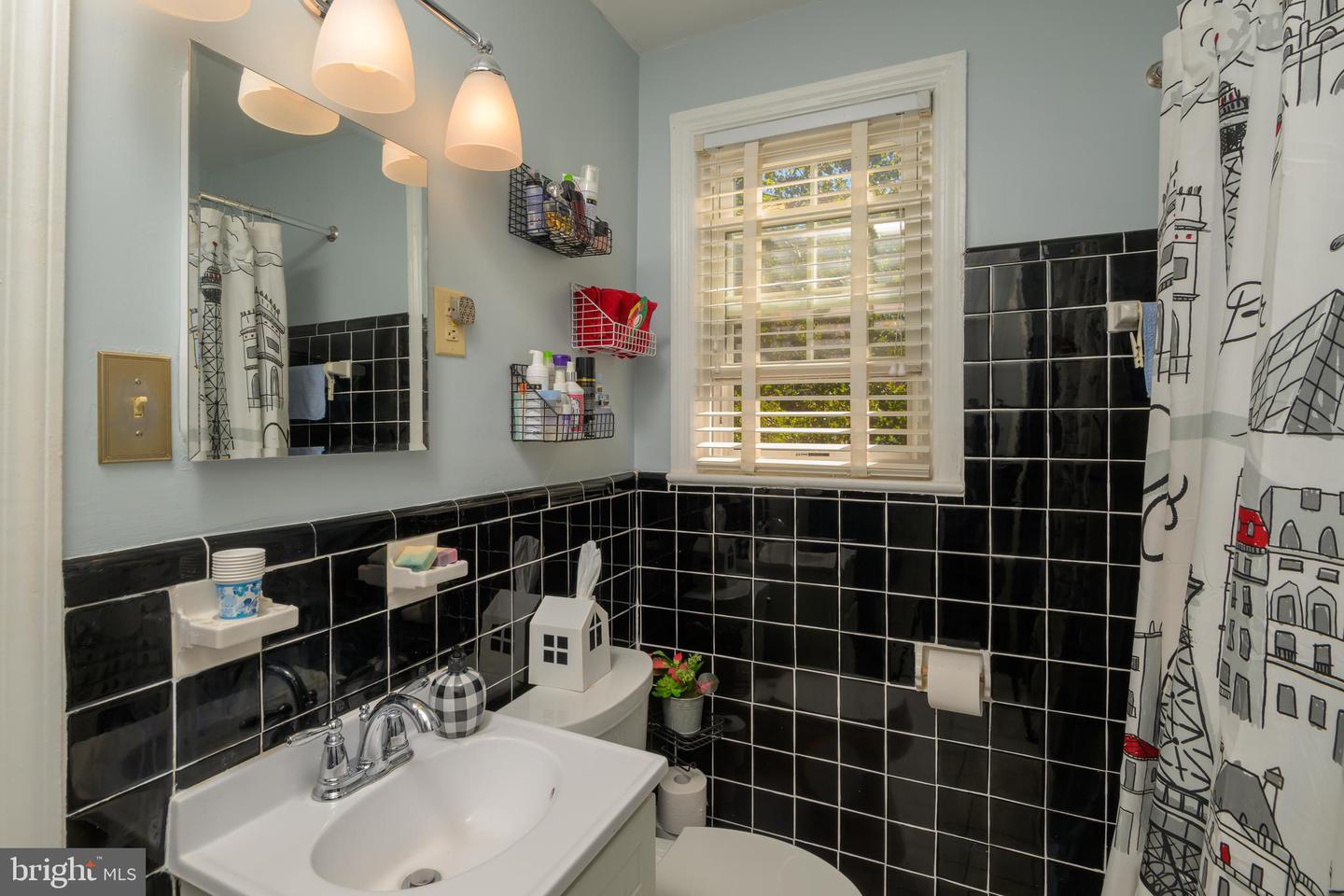 6509 POTOMAC AVE #A2, ALEXANDRIA, Virginia 22307, 1 Bedroom Bedrooms, ,1 BathroomBathrooms,Residential,For sale,6509 POTOMAC AVE #A2,VAFX2272880 MLS # VAFX2272880 6509 POTOMAC AVE #A2, ALEXANDRIA, Virginia 22307, 1 Bedroom Bedrooms, ,1 BathroomBathrooms,Residential,For sale,6509 POTOMAC AVE #A2,VAFX2272880 MLS # VAFX2272880