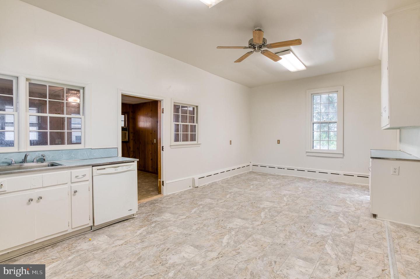150 N MAIN ST, MADISON, Virginia 22727, 4 Bedrooms Bedrooms, ,2 BathroomsBathrooms,Residential,For sale,150 N MAIN ST,VAMA2002478 MLS # VAMA2002478