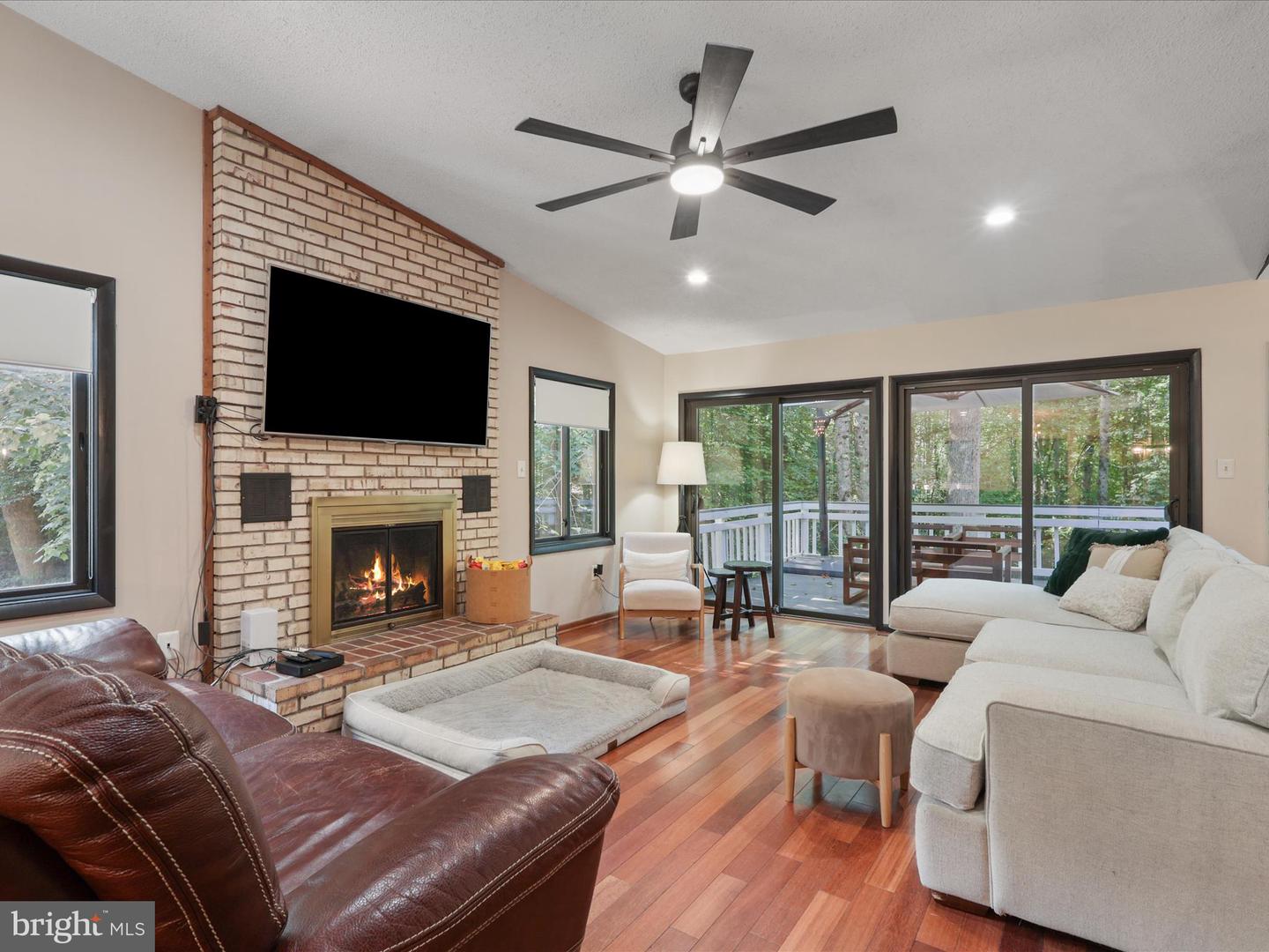 6704 FOX DEN CT, MANASSAS, Virginia 20112, 4 Bedrooms Bedrooms, 13 Rooms Rooms,3 BathroomsBathrooms,Residential,For sale,6704 FOX DEN CT,VAPW2105438 MLS # VAPW2105438