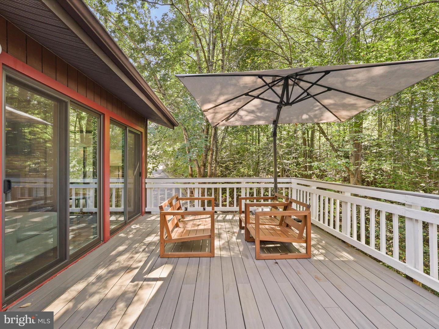 6704 FOX DEN CT, MANASSAS, Virginia 20112, 4 Bedrooms Bedrooms, 13 Rooms Rooms,3 BathroomsBathrooms,Residential,For sale,6704 FOX DEN CT,VAPW2105438 MLS # VAPW2105438
