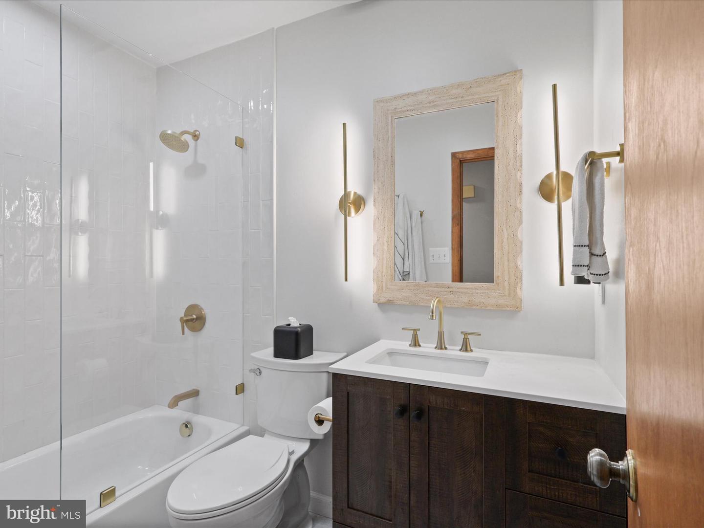 6704 FOX DEN CT, MANASSAS, Virginia 20112, 4 Bedrooms Bedrooms, 13 Rooms Rooms,3 BathroomsBathrooms,Residential,For sale,6704 FOX DEN CT,VAPW2105438 MLS # VAPW2105438