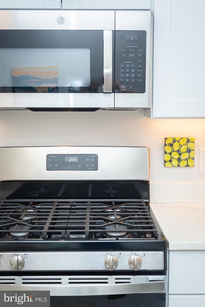 3001 VEAZEY TER NW #1128, WASHINGTON, District Of Columbia 20008, ,1 BathroomBathrooms,Residential,For sale,3001 VEAZEY TER NW #1128,DCDC2225678 MLS # DCDC2225678 3001 VEAZEY TER NW #1128, WASHINGTON, District Of Columbia 20008, ,1 BathroomBathrooms,Residential,For sale,3001 VEAZEY TER NW #1128,DCDC2225678 MLS # DCDC2225678