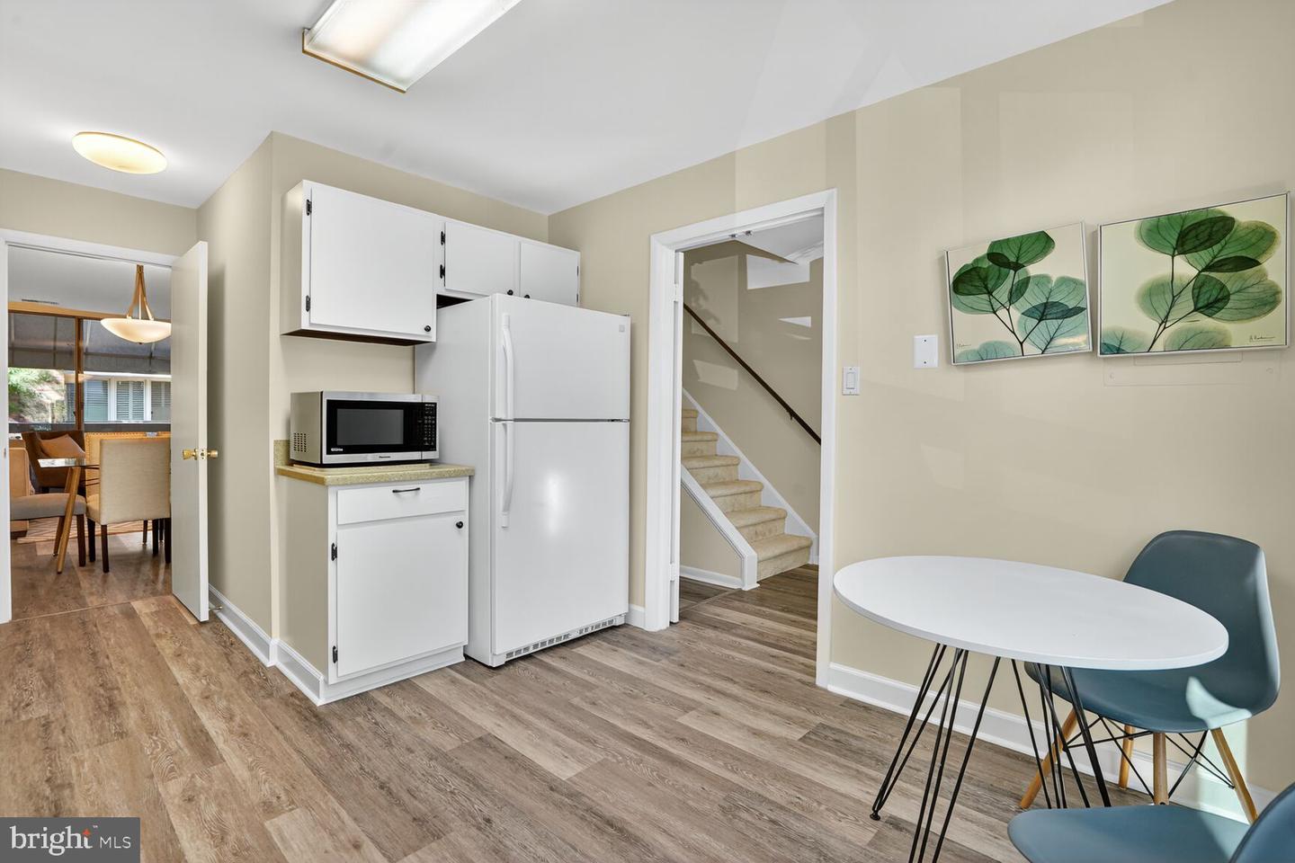 1729 S HAYES ST #2, ARLINGTON, Virginia 22202, 2 Bedrooms Bedrooms, 10 Rooms Rooms,2 BathroomsBathrooms,Residential,For sale,1729 S HAYES ST #2,VAAR2064580 MLS # VAAR2064580