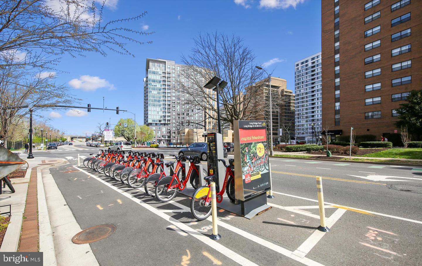 1729 S HAYES ST #2, ARLINGTON, Virginia 22202, 2 Bedrooms Bedrooms, 10 Rooms Rooms,2 BathroomsBathrooms,Residential,For sale,1729 S HAYES ST #2,VAAR2064580 MLS # VAAR2064580