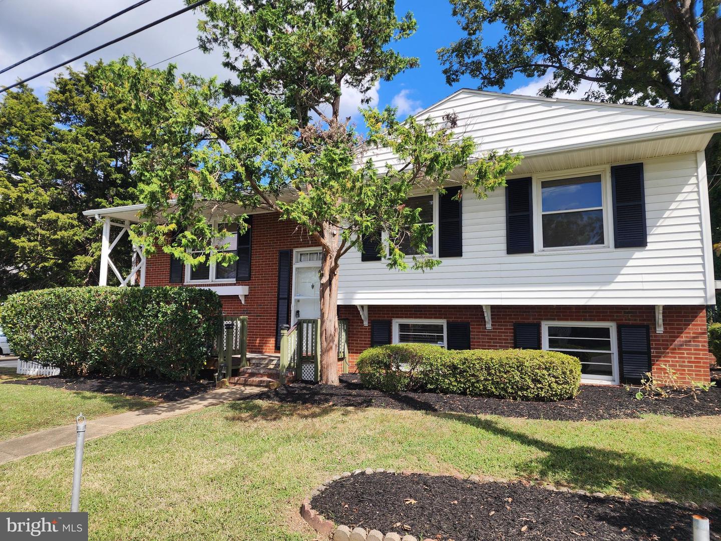 2712 LAFAYETTE BLVD, FREDERICKSBURG, Virginia 22408, 3 Bedrooms Bedrooms, ,2 BathroomsBathrooms,Residential,For sale,2712 LAFAYETTE BLVD,VASP2036714 MLS # VASP2036714