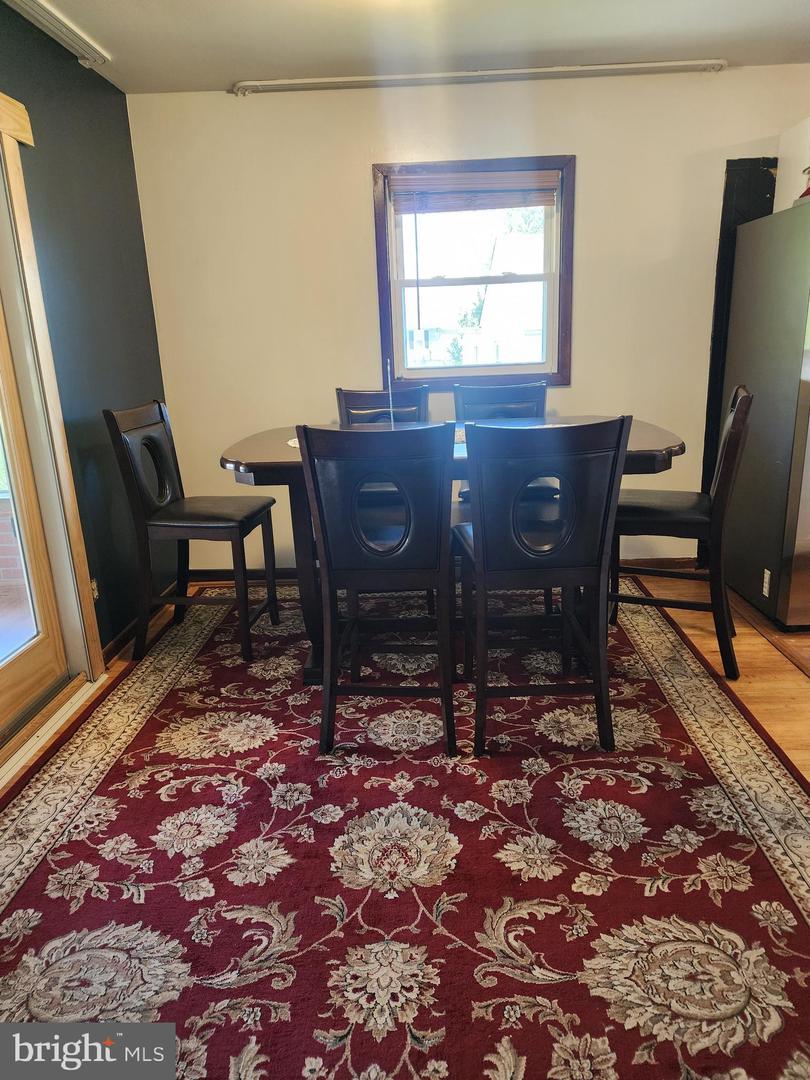 2712 LAFAYETTE BLVD, FREDERICKSBURG, Virginia 22408, 3 Bedrooms Bedrooms, ,2 BathroomsBathrooms,Residential,For sale,2712 LAFAYETTE BLVD,VASP2036714 MLS # VASP2036714
