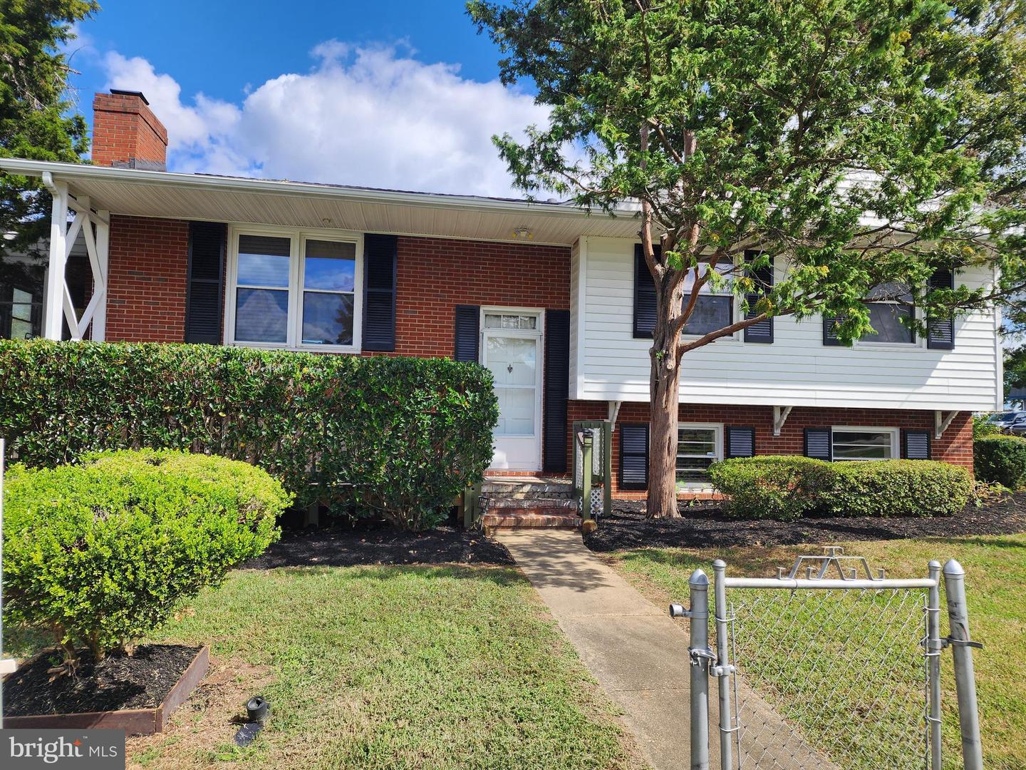 2712 LAFAYETTE BLVD, FREDERICKSBURG, Virginia 22408, 3 Bedrooms Bedrooms, ,2 BathroomsBathrooms,Residential,For sale,2712 LAFAYETTE BLVD,VASP2036714 MLS # VASP2036714